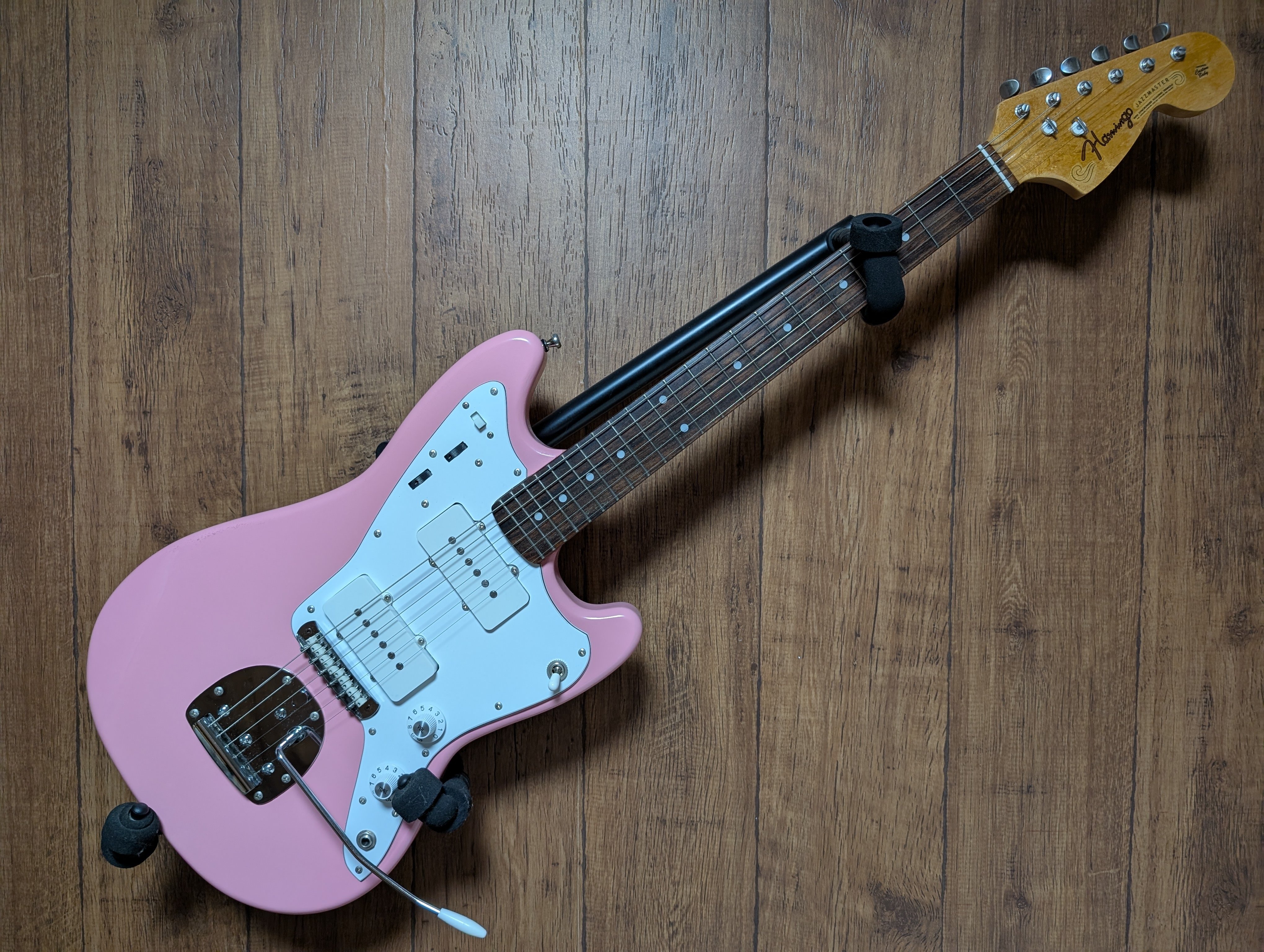 ん？ジャズマスター・・・なの？」ってギターに改造｜歌月工芸