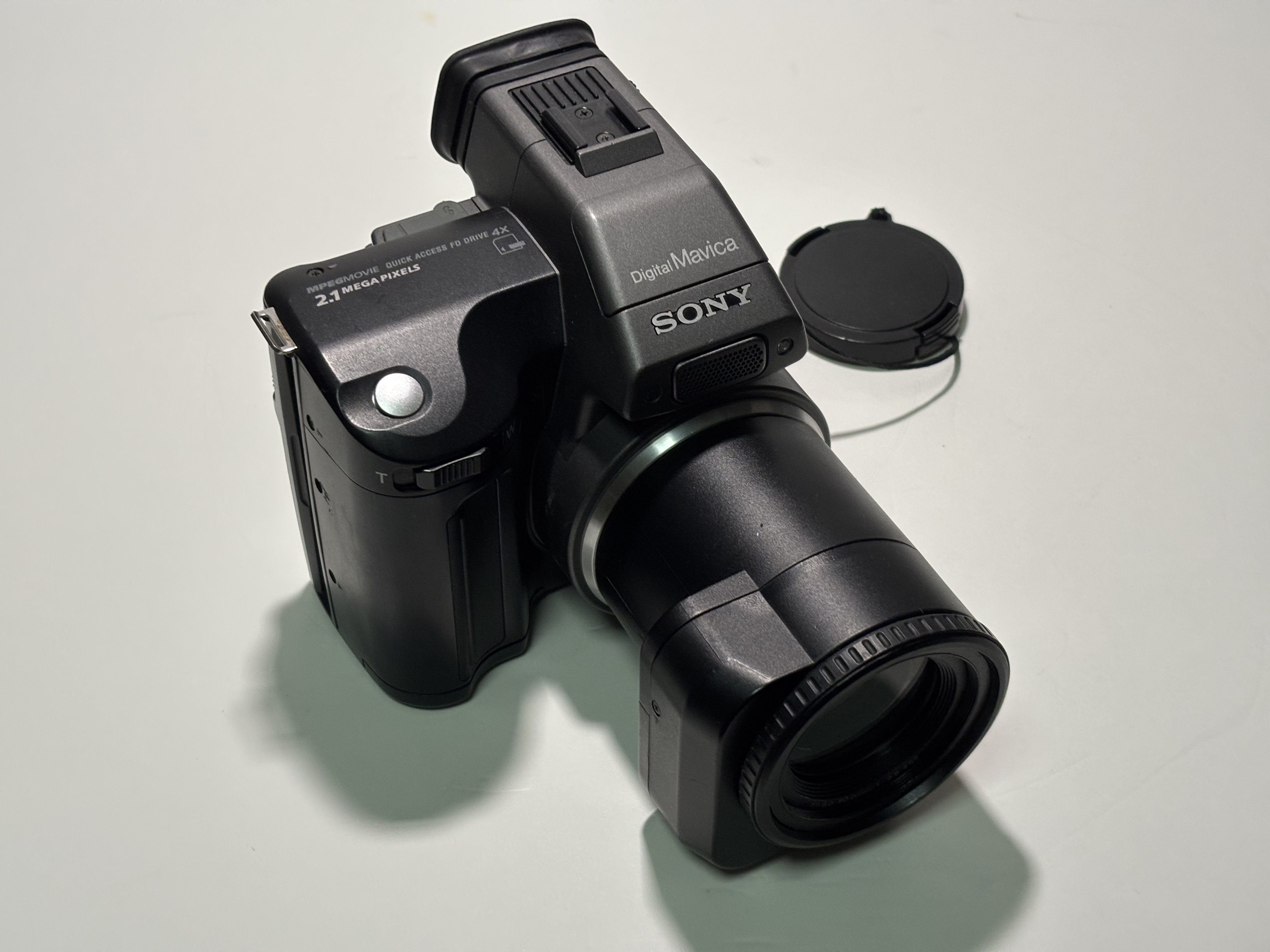 フロッピーディスクに記録することで足りない満足が退屈を上書き