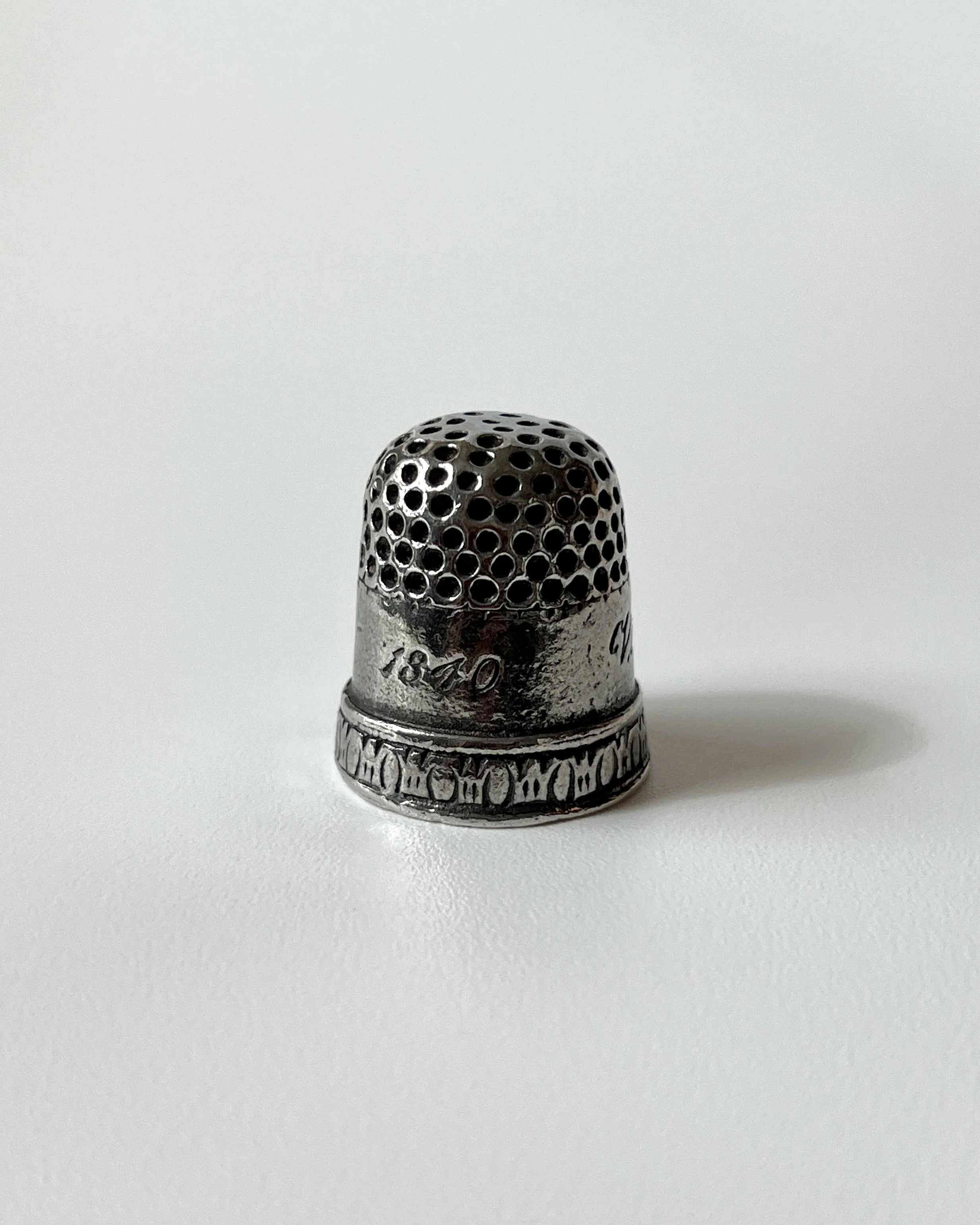 thimble song 「指ぬきの歌」—裁縫道具のご紹介｜ヴィンテージボタン