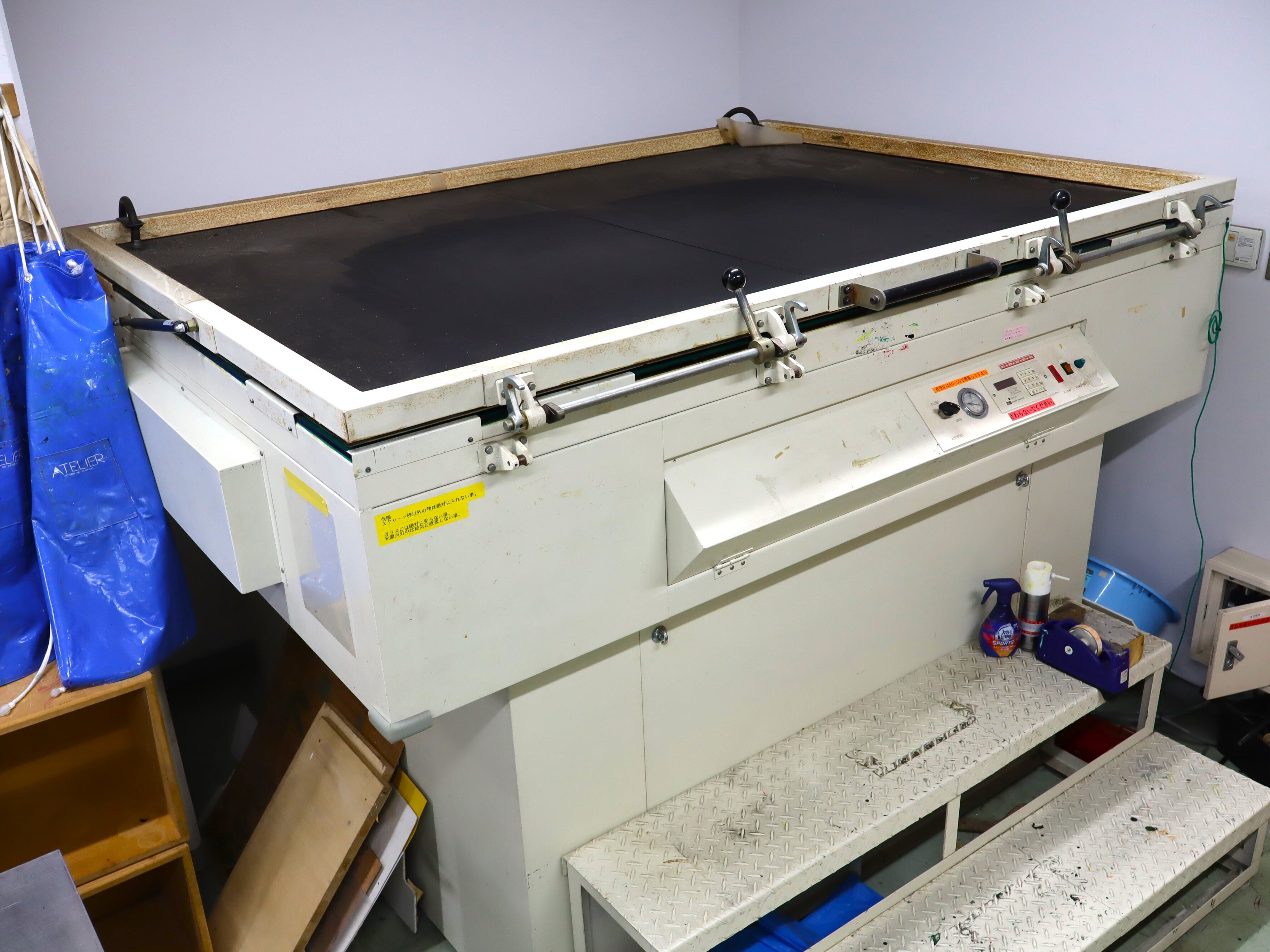 露光機　シルクスクリーン等の製版 Amazon | INTBUYING シルクスクリーン 露光機 製版機 紫外線露光 製版