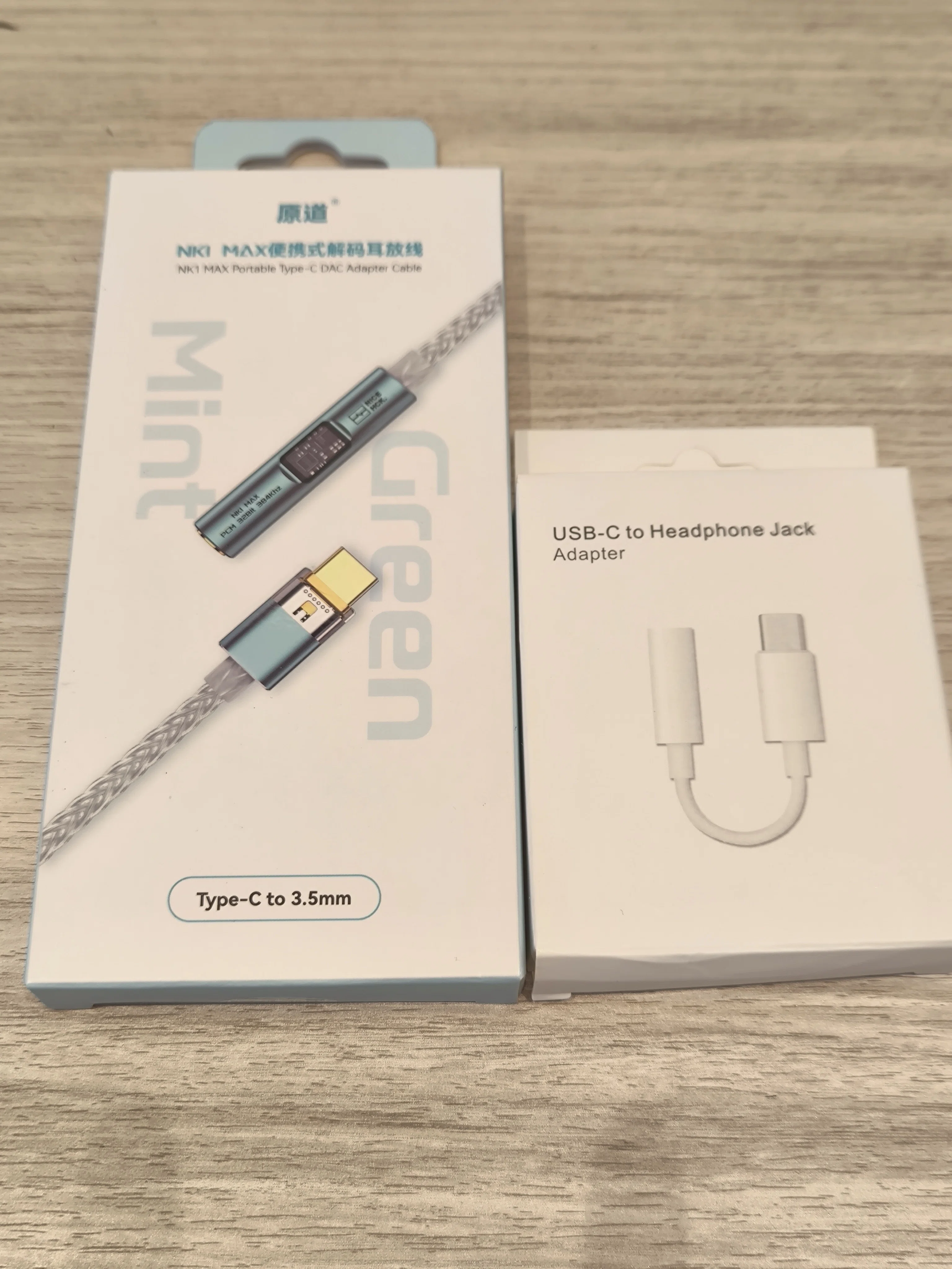 CCZ CM01は流行りのCX31993 DACチップとMAX97220アンプチップを