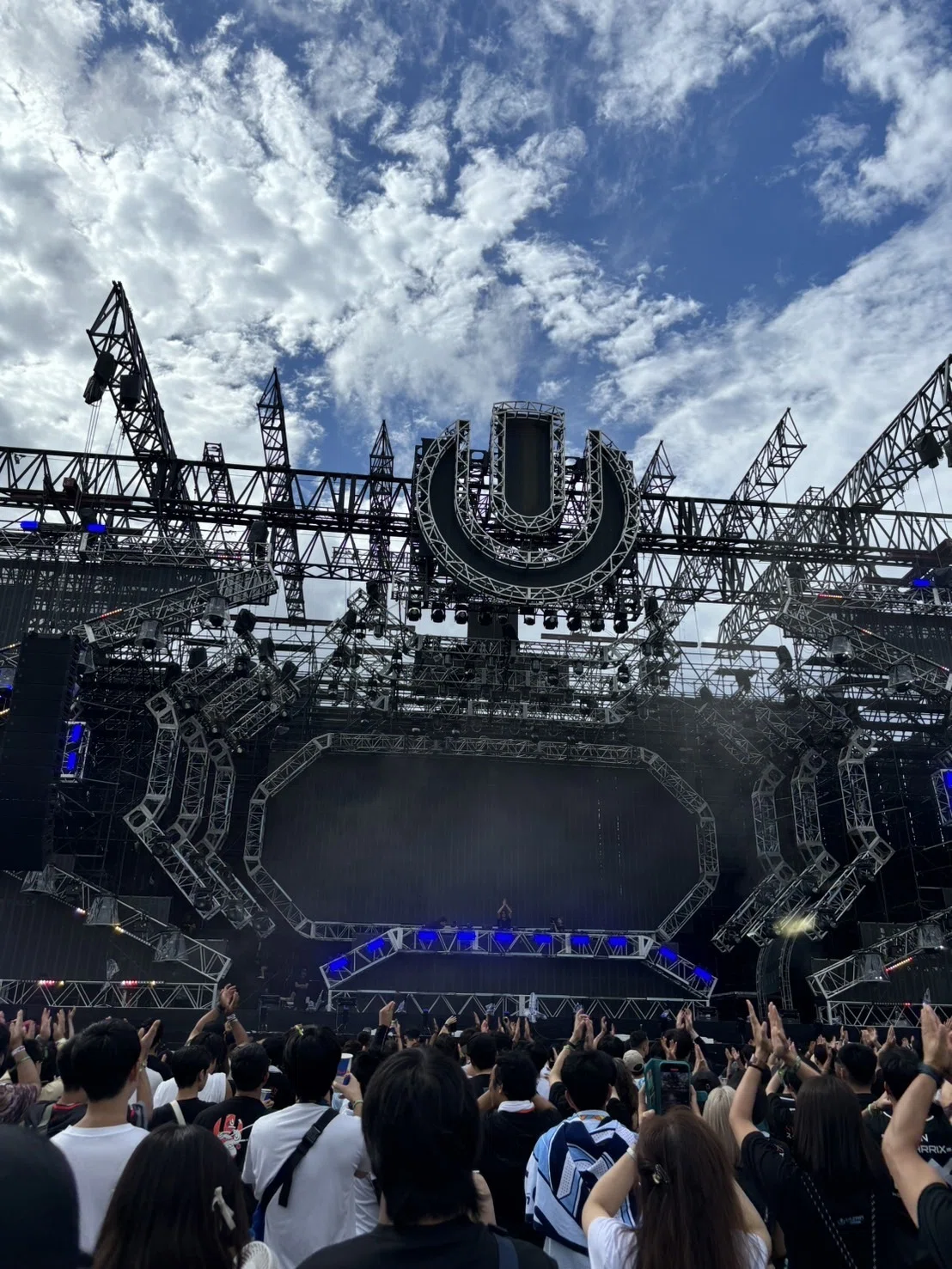 Ultra Japan 2025レビュー】夢と熱狂、そして次のアルバムへ｜トリケラ