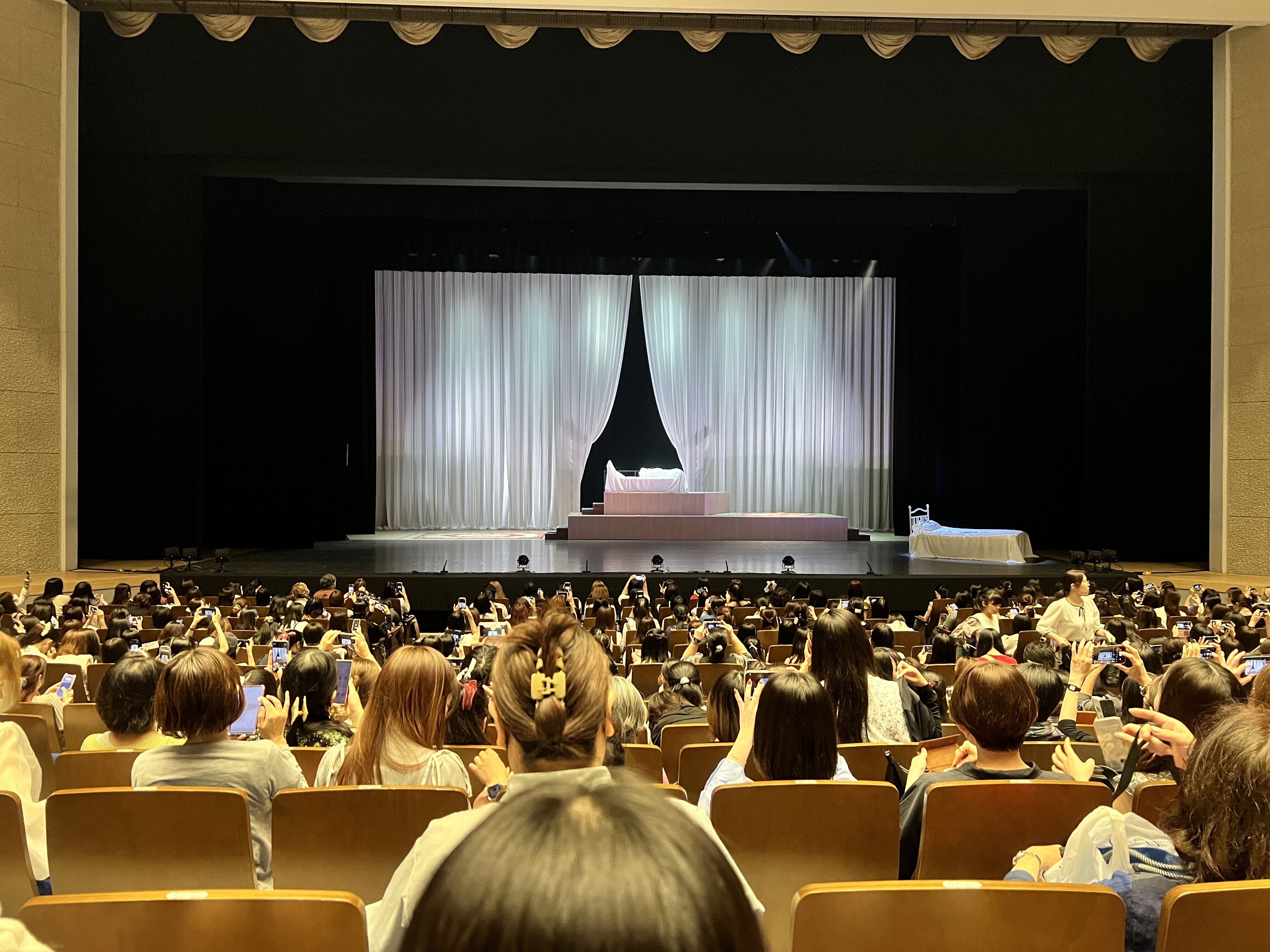 朗読劇 吉祥寺シアター×みきくらのかい『薔薇の騎士』観劇レポ｜eikoharu