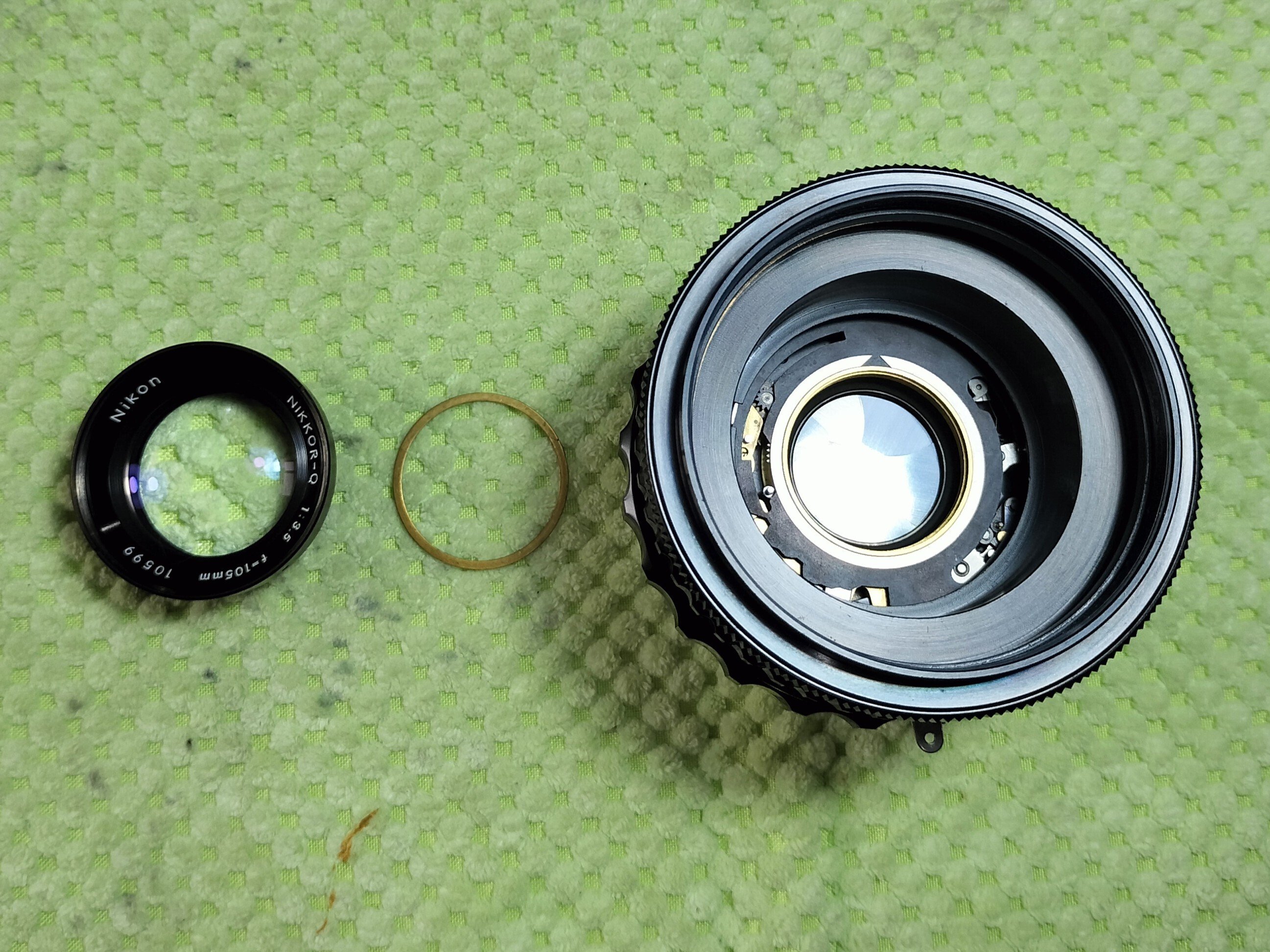 Zenza Bronica Nikon NIKKOR-Q 105mm F/3.5の分解｜フィルムカメラ修理