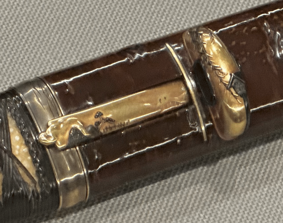 木の幹が表現された「桜皮塗鞘合口短刀拵」｜刀箱師の日本刀ブログ