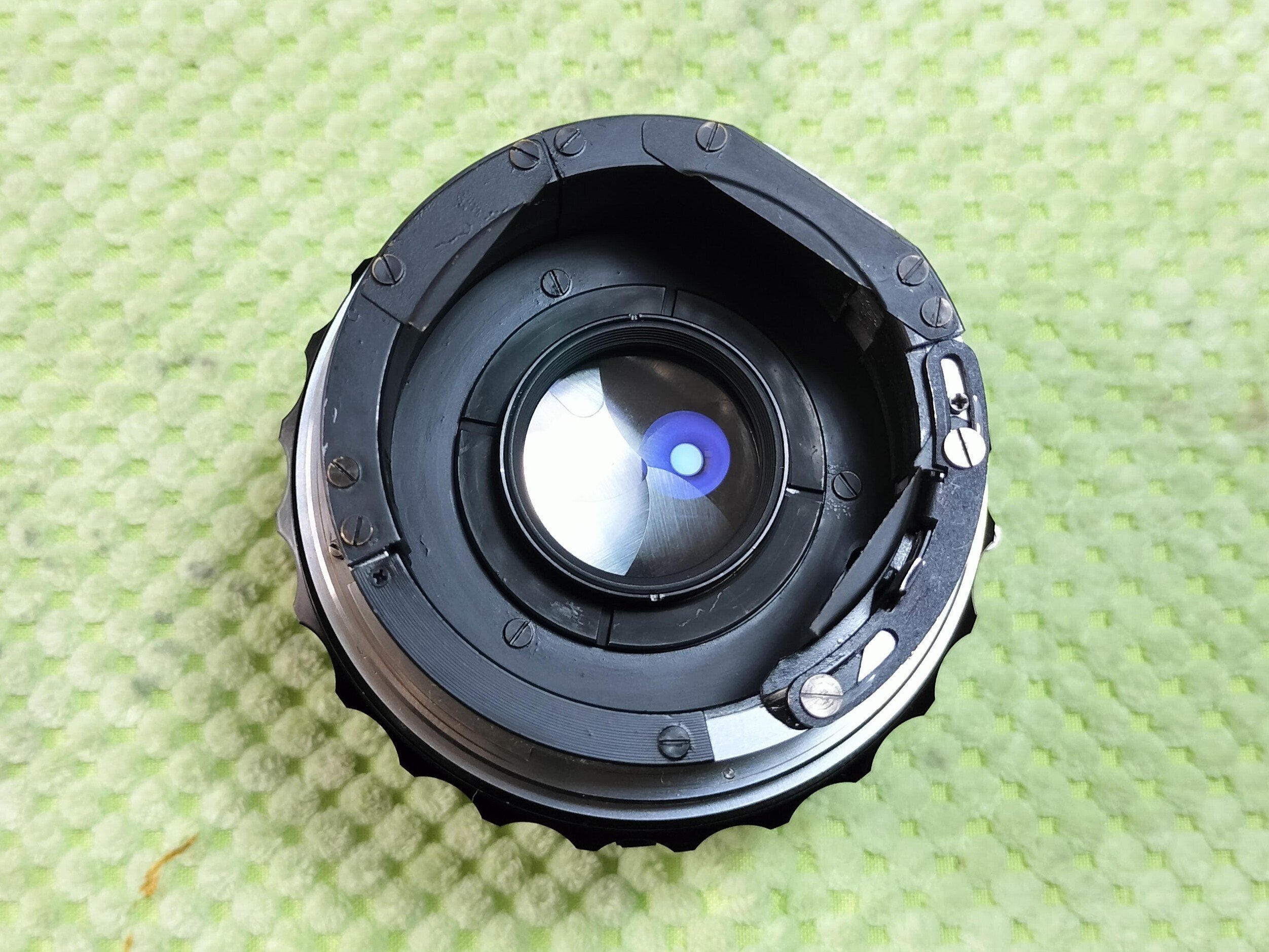 Zenza Bronica Nikon NIKKOR-Q 105mm F/3.5の分解｜フィルムカメラ修理