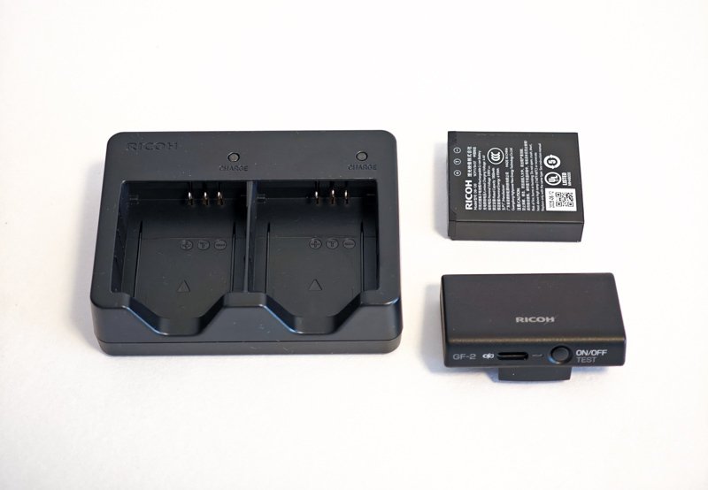 【保証書付き新品】RICOH GR IV 本体と予備バッテリー・充電器セット 保証書付き新品】RICOH GR IV 本体と予備バッテリー・充電器セット