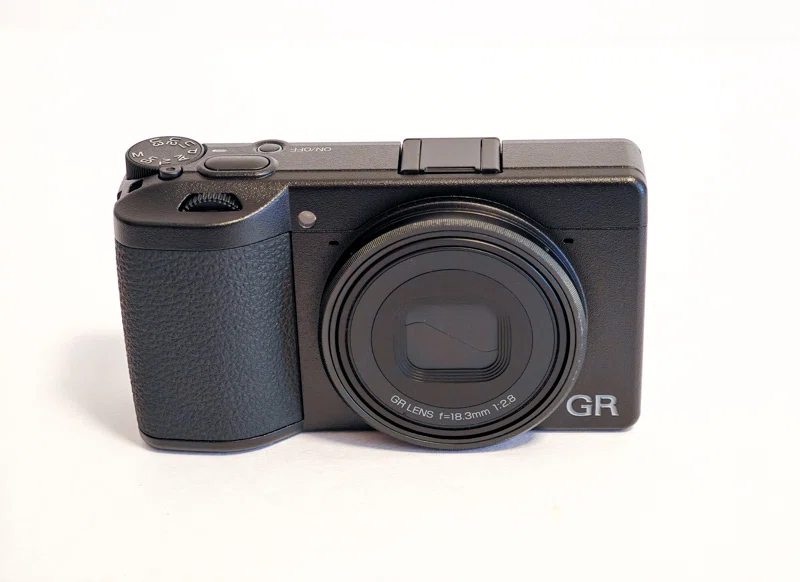GR IV』 RICOHの新しいカメラがかなり良い😊（レビュー