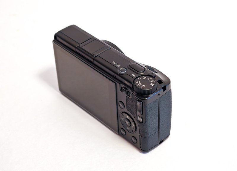GR IV』 RICOHの新しいカメラがかなり良い😊（レビュー