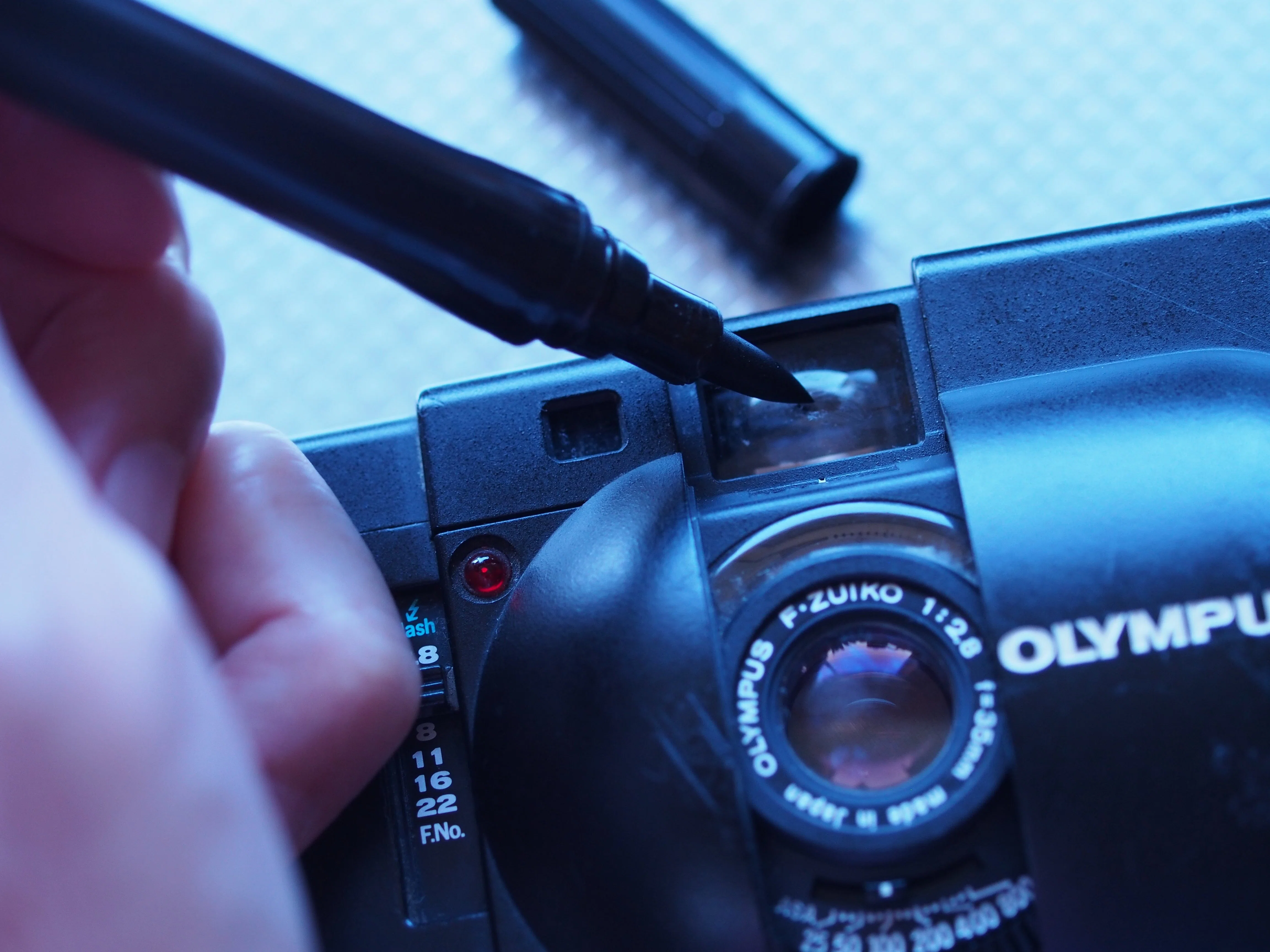 OLYMPUS XAの距離計を見やすくするためにできること｜cherubino