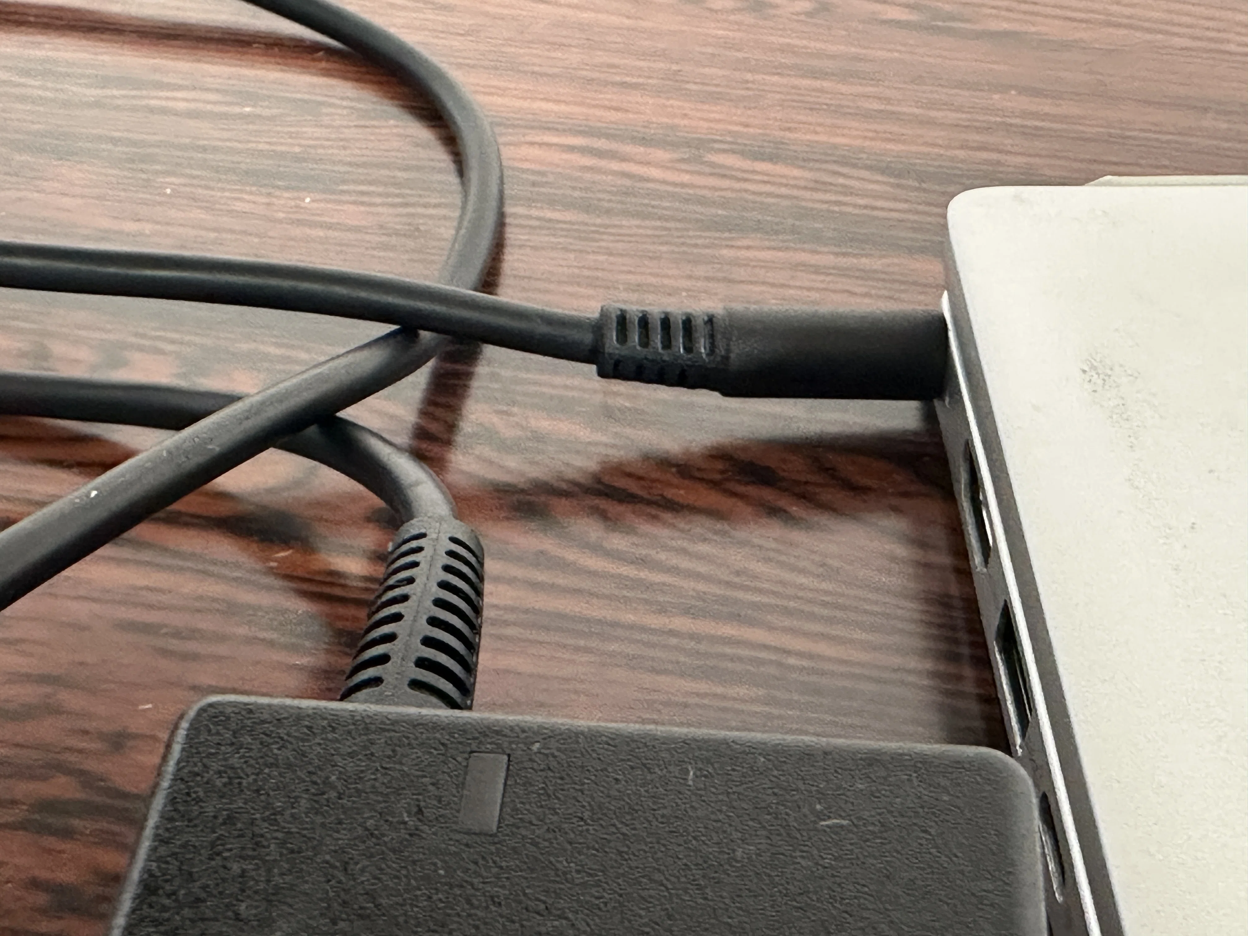 Inspiron 16 5625 電源が入らない ACのLEDが消える マザーボード修復