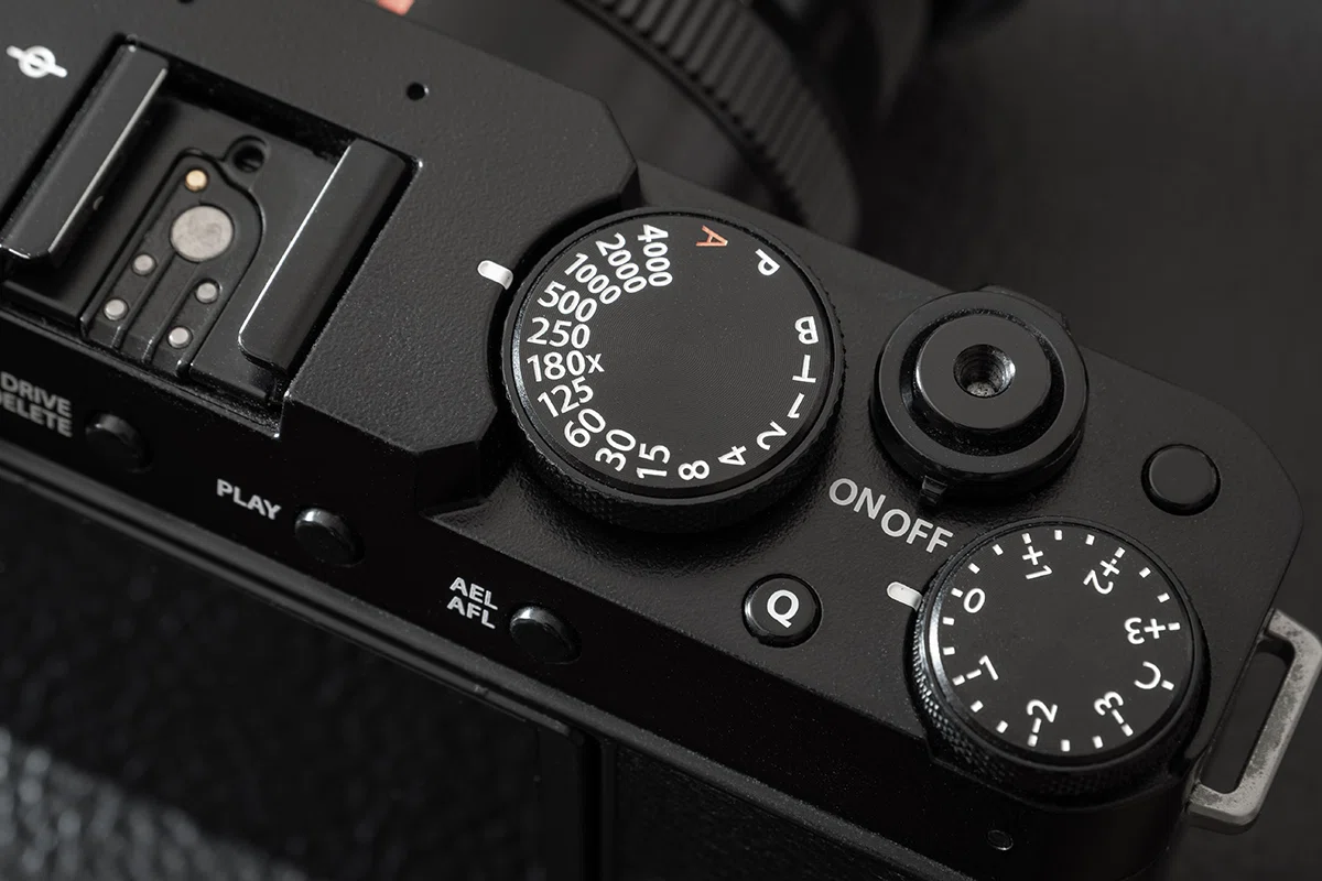 FUJIFILM X-E4｜藤井智弘
