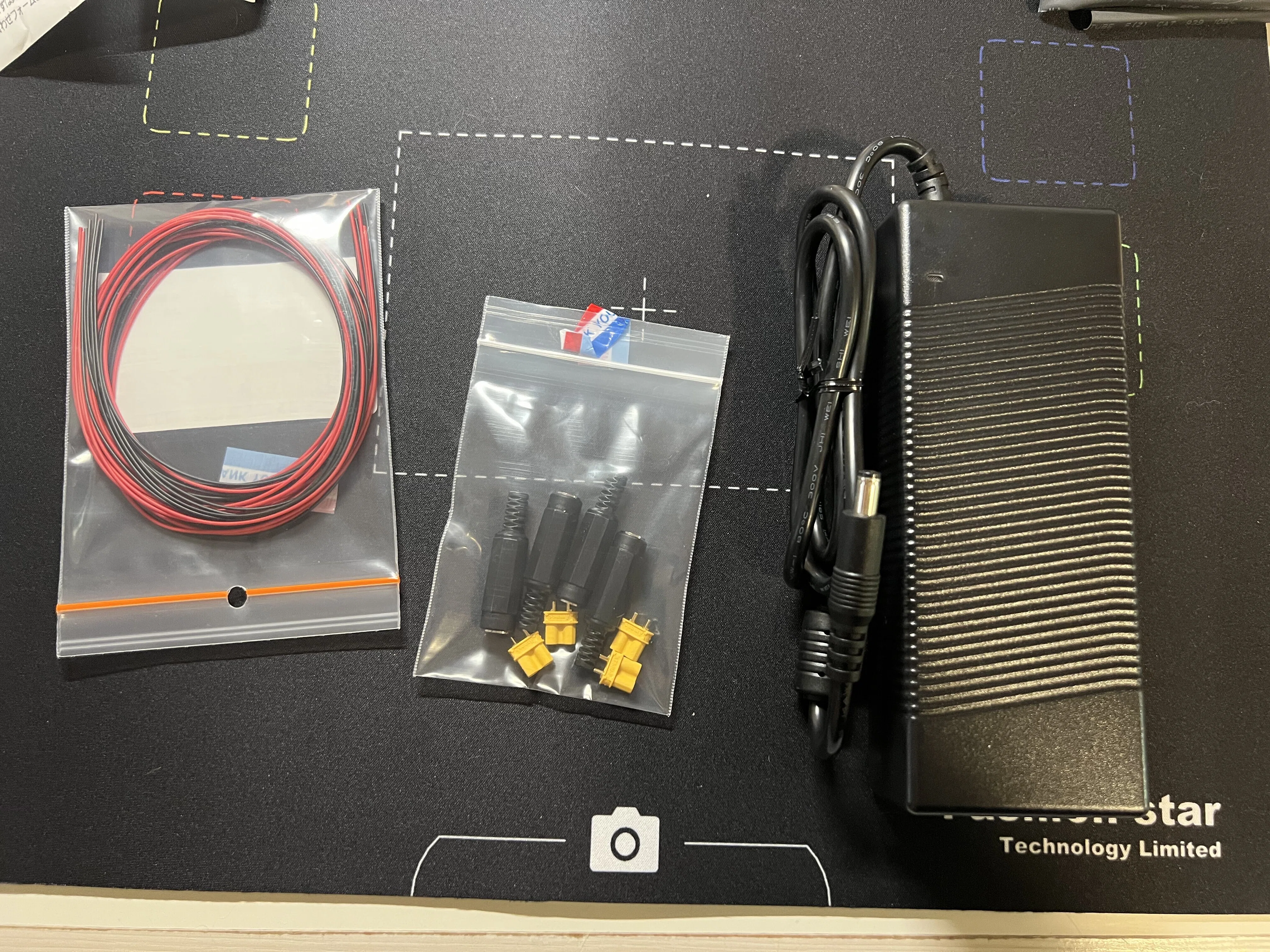 StarAI Robot Arm用12V10Aアダプタがない！秋葉原で代替品調達＆XT30