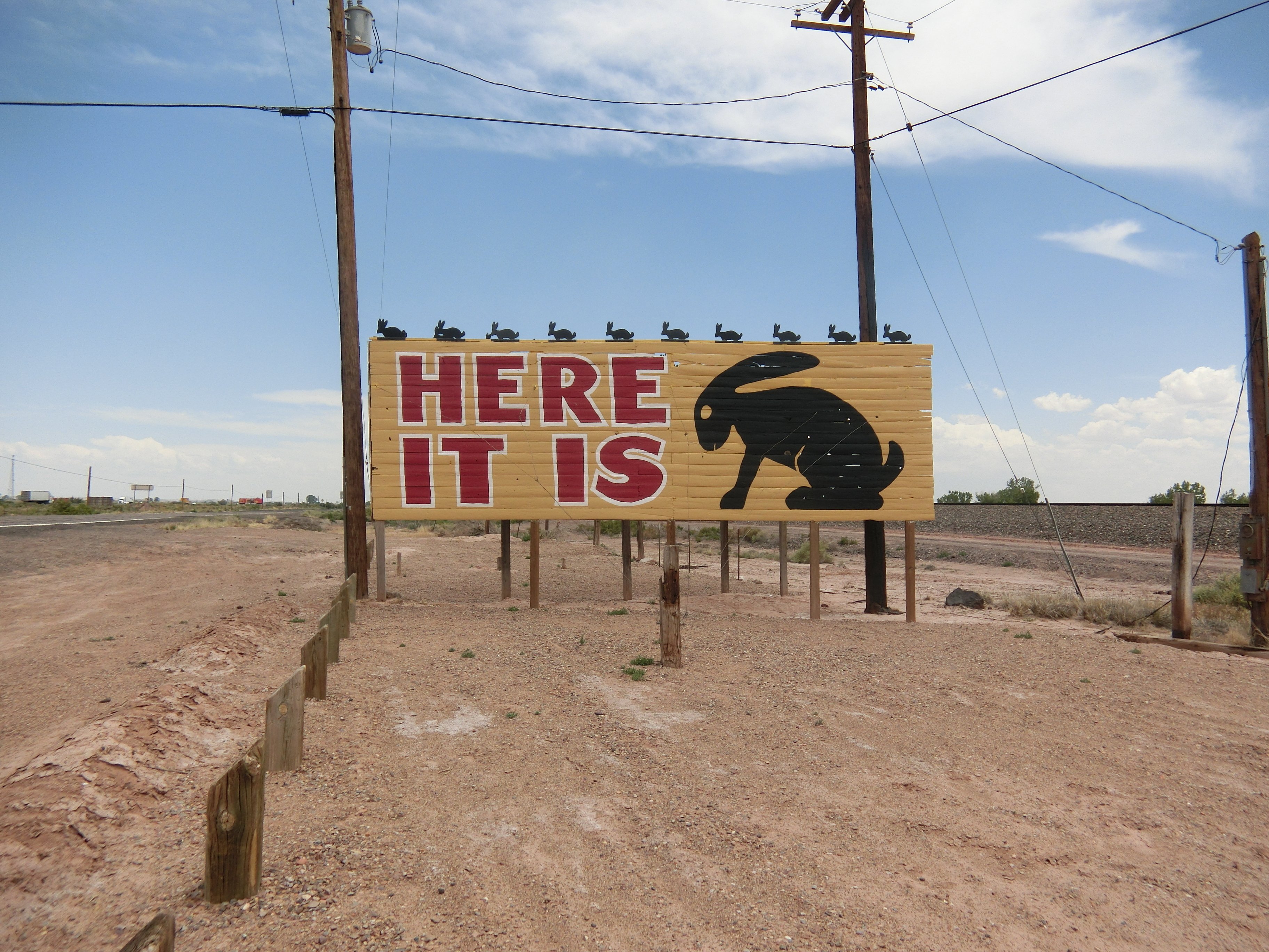 アメリカ横断記⑧】伝統の建築様式が美しい古都サンタフェ｜ロック