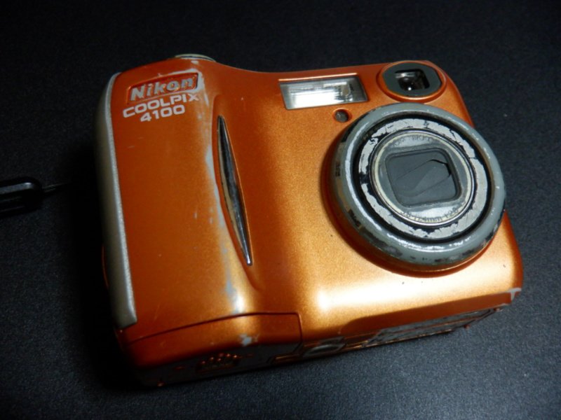 Nikon COOLPIX4100 オールドコンデジ オールドコンデジが人気と聞いたのでCOOLPIX4100を持ち出して