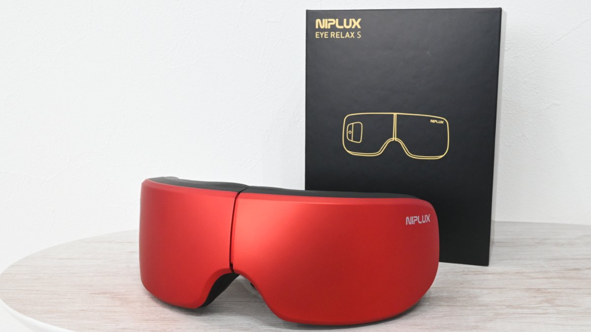 ガチレビュー】NIPLUXアイマッサージャーを1ヶ月使ってみたら、生活が