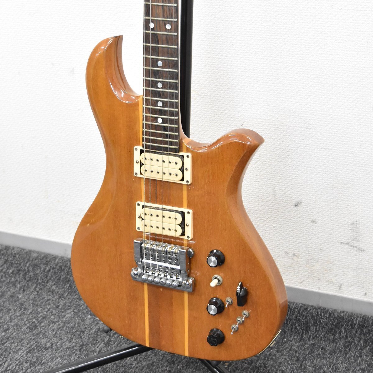 古いギターを修繕する [1]｜H2B Studio