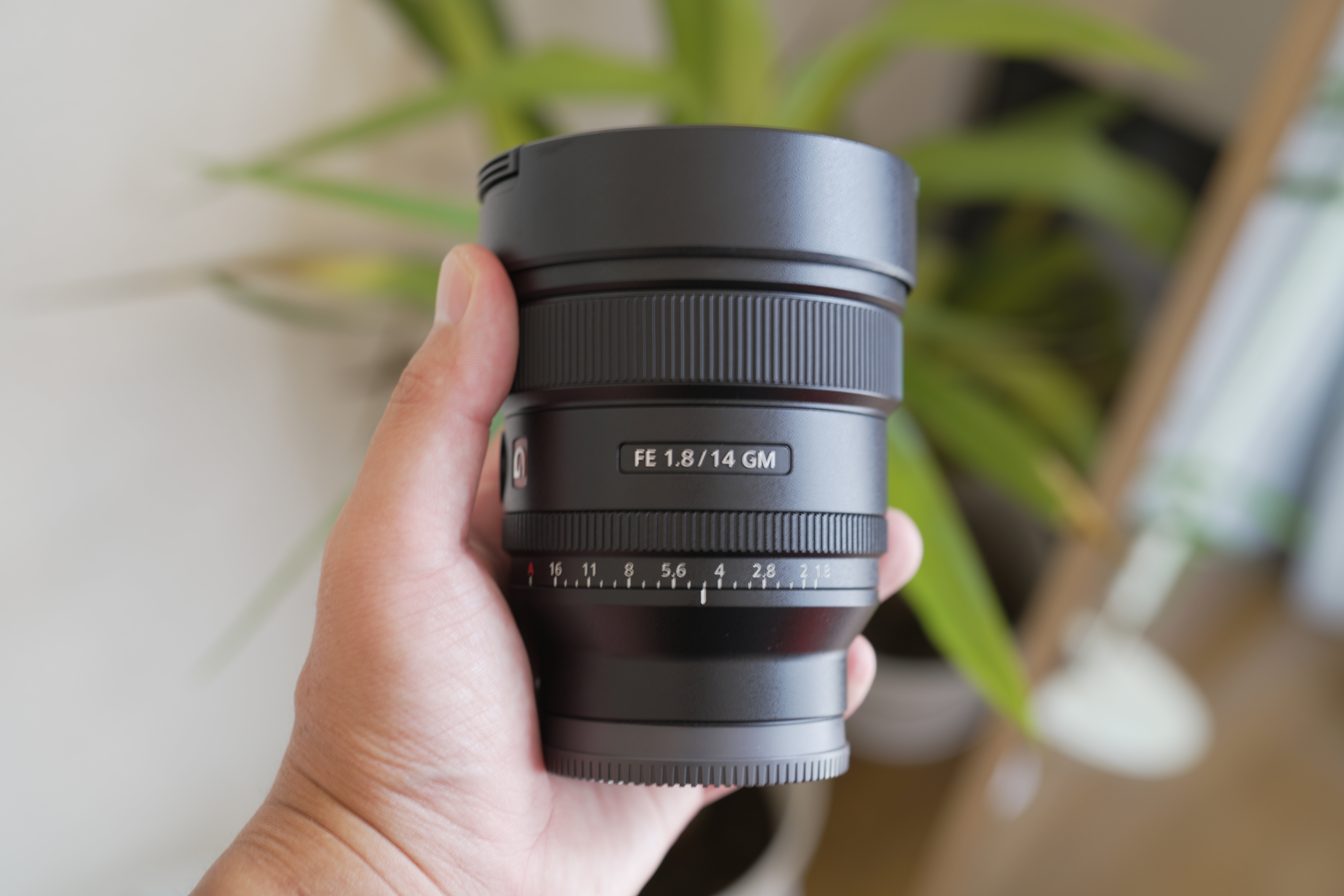 【完品美品】【使用回数５回】SONY FE 14mm F1.8 GM レンズ α:レンズレビュー FE 14mm F1.8 GM by ビートないとー【ソニー