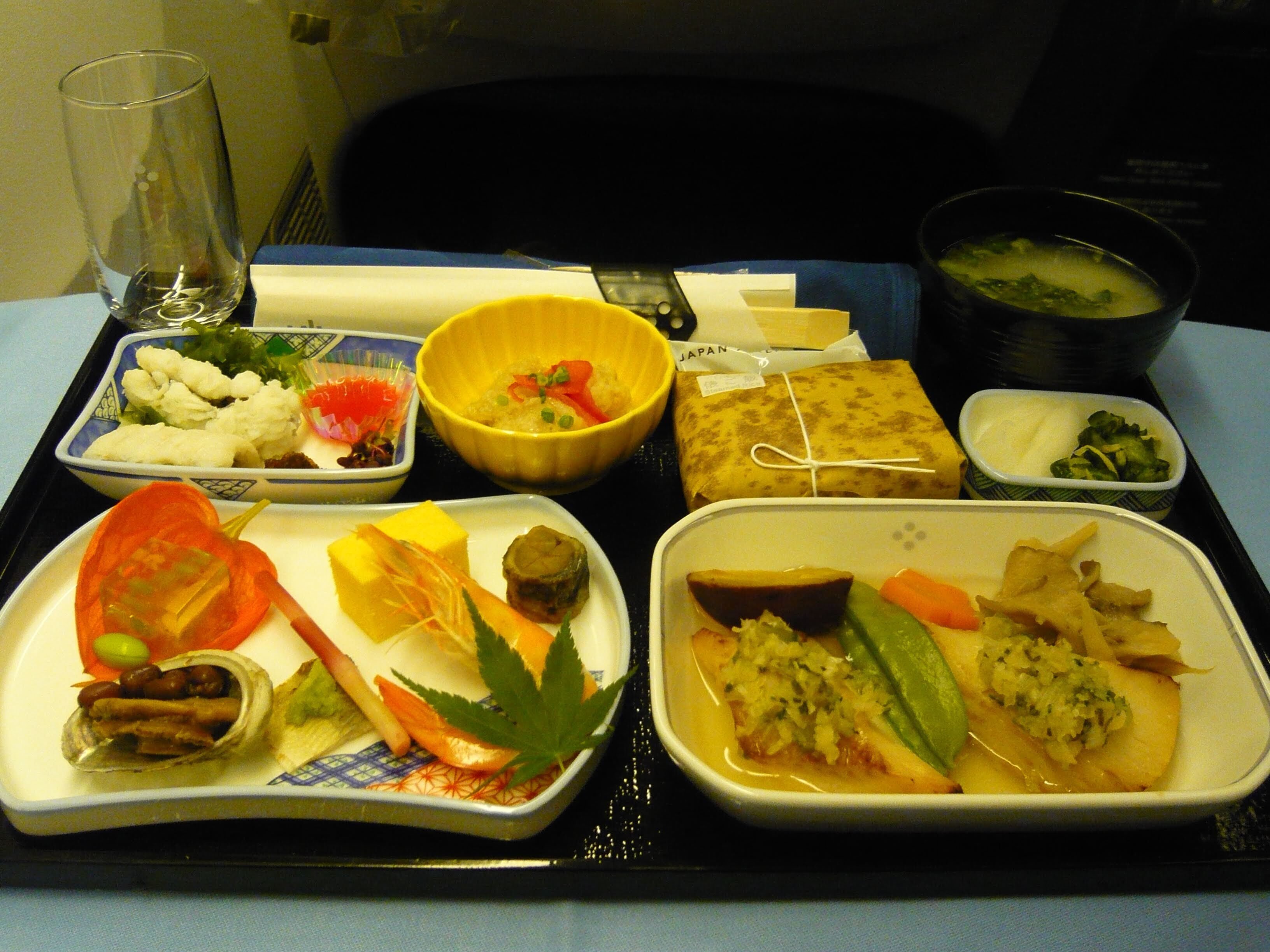 世界の航空会社の機内食いろいろ（ビジネス・ファーストクラス編