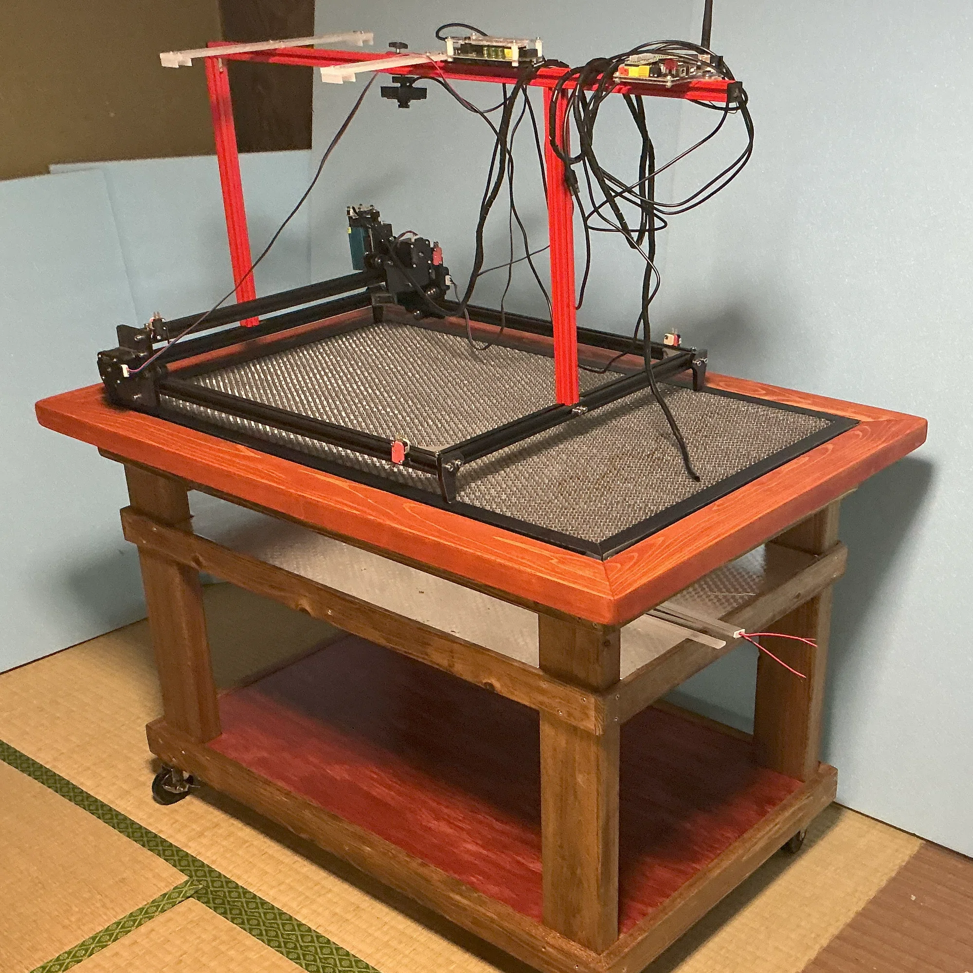 レーザー彫刻機テーブルと制御用ノートPCを乗せるワゴンを作る｜Deekson