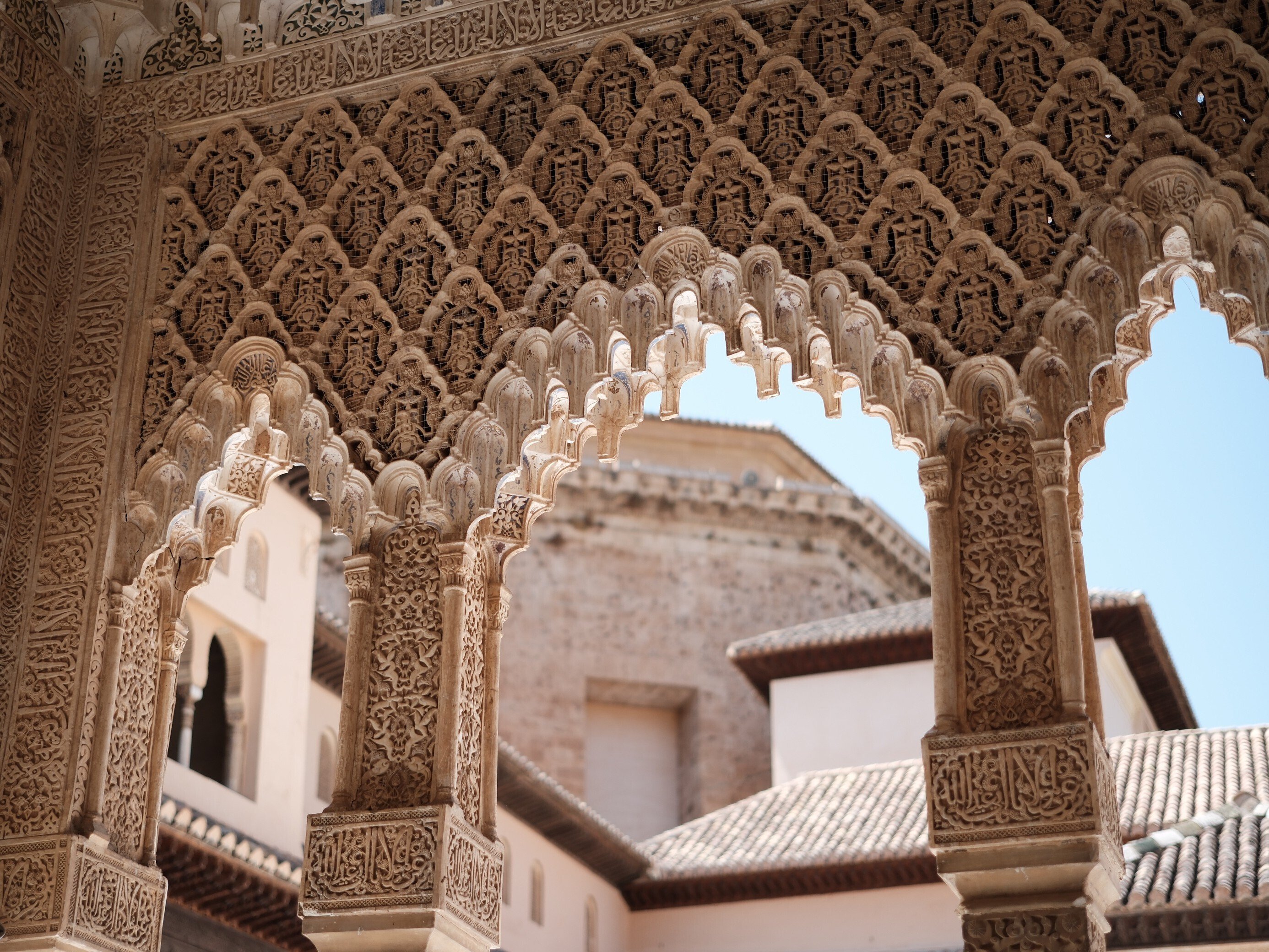 🇪🇸スペイン旅行記 9 | 壮麗で繊細なアルハンブラ宮殿｜しゅう