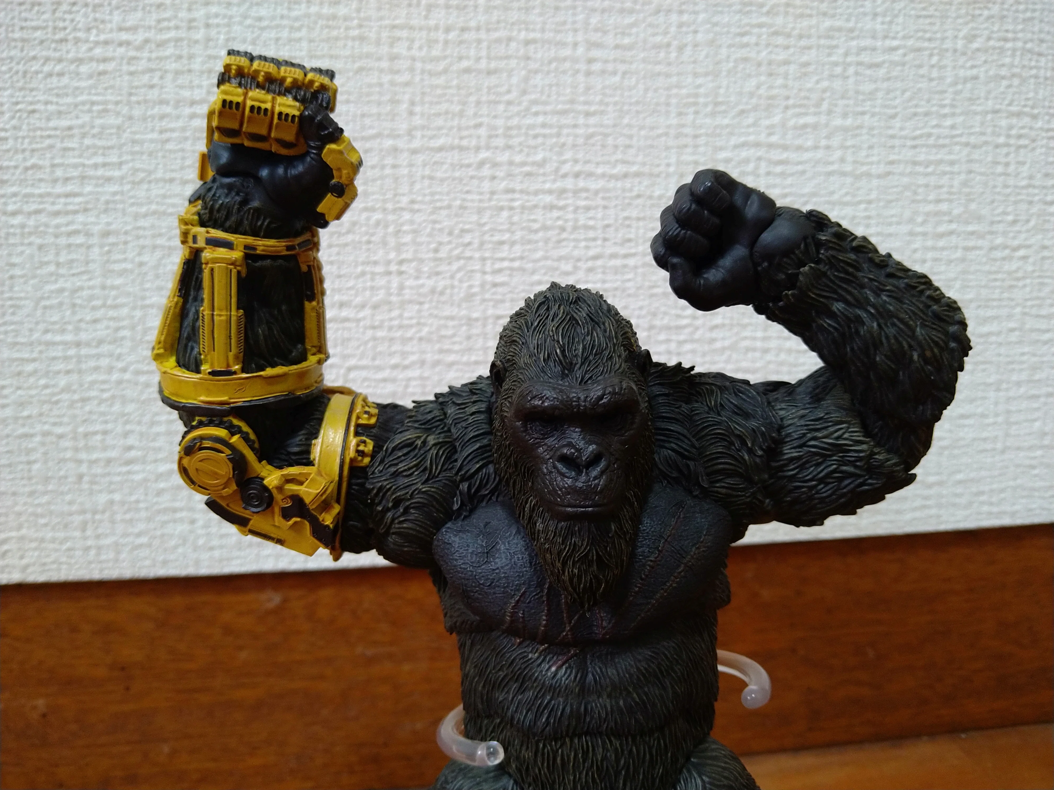 セット出品　HIYATOYS コング可動フィギュア 通常版・ビーストグローブ版 HIYATOYS EXQUISITE BASIC KONG BEAST GROVEver.レビュー！！｜ブクた