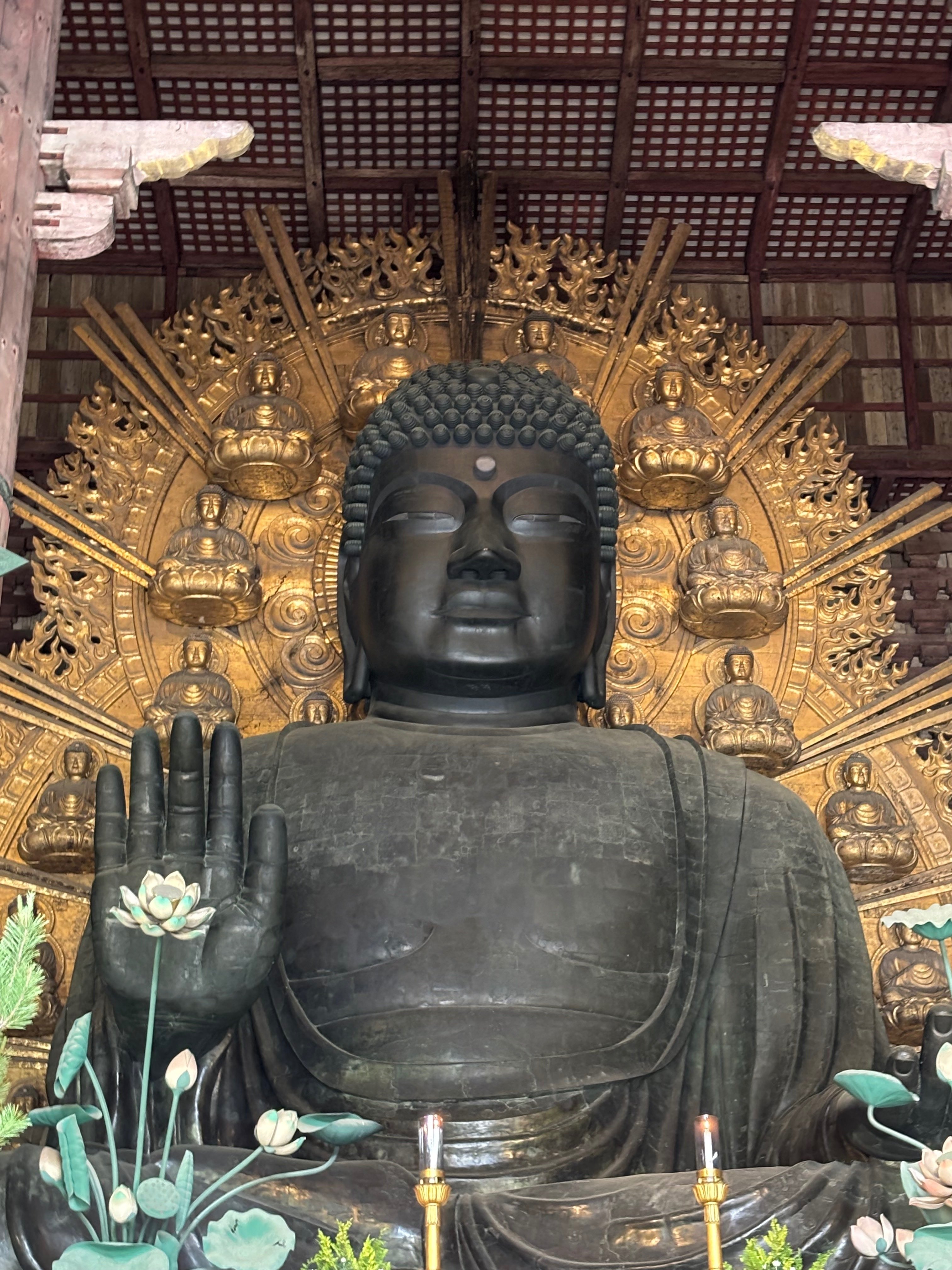 仏像を正面から見ない。｜山吹みかさ