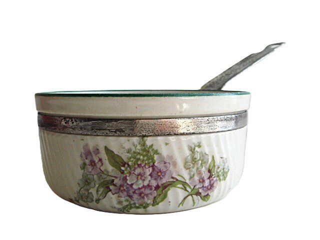 フランス　リモージュ焼き　陶磁器　スミレ柄アクセサリーケース フランス製 陶磁器 スミレ柄アクセサリーケース フランス リモージュ