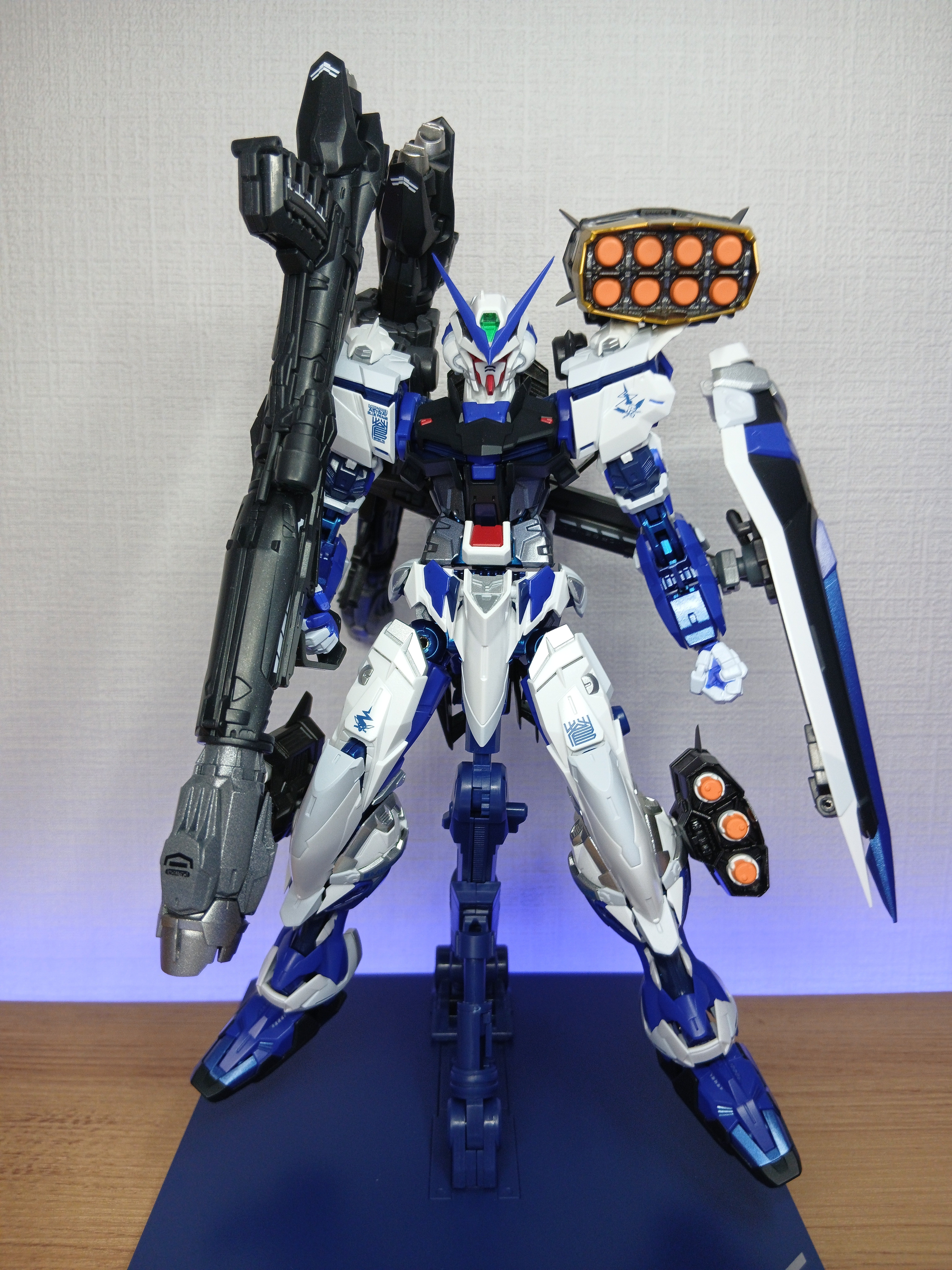 L BUILD ブルーフレーム（フル・ウェポン装備） +レッドフレーム METAL BUILD(メタルビルド) ガンダムアストレイ ブルーフレーム