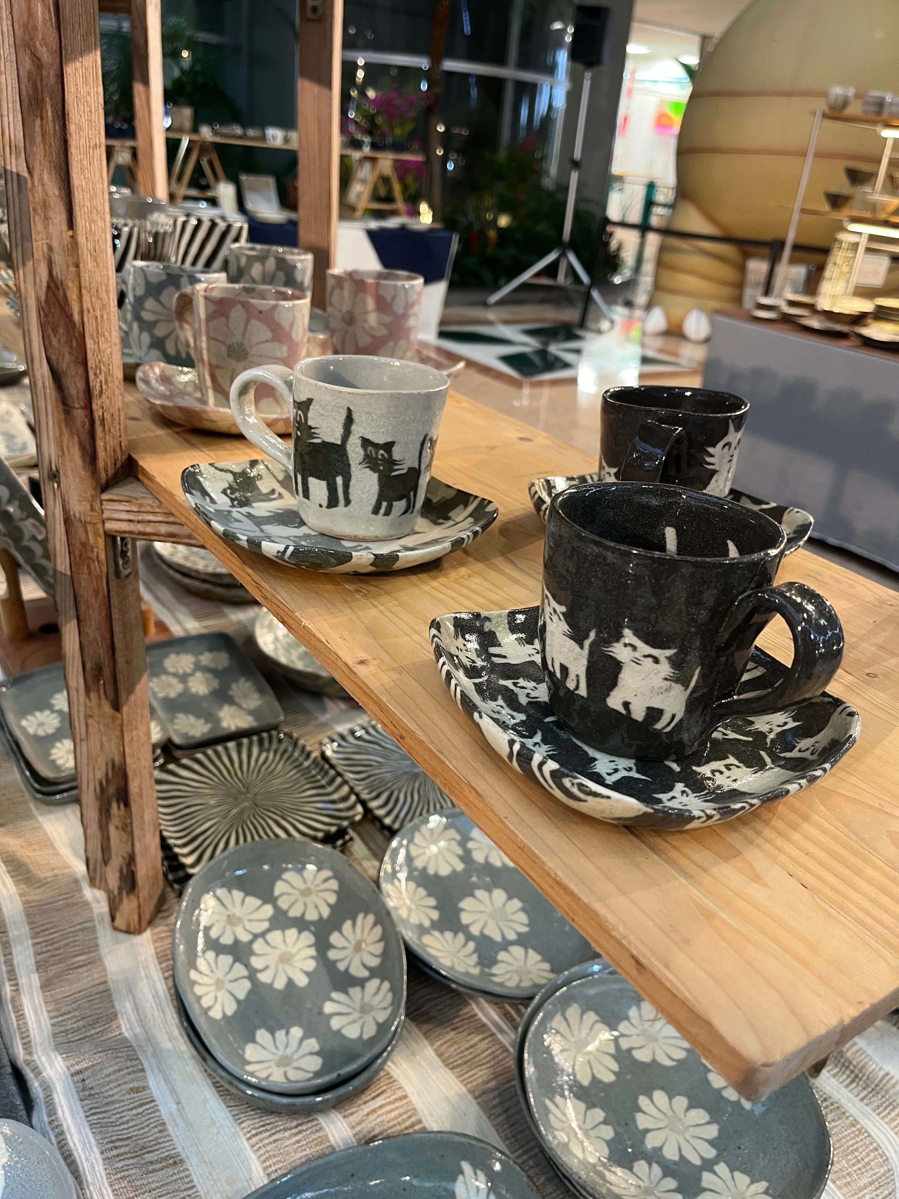 Tableware from Hitotsuba-yaki Kiln in Miyazaki Prefecture｜こまり