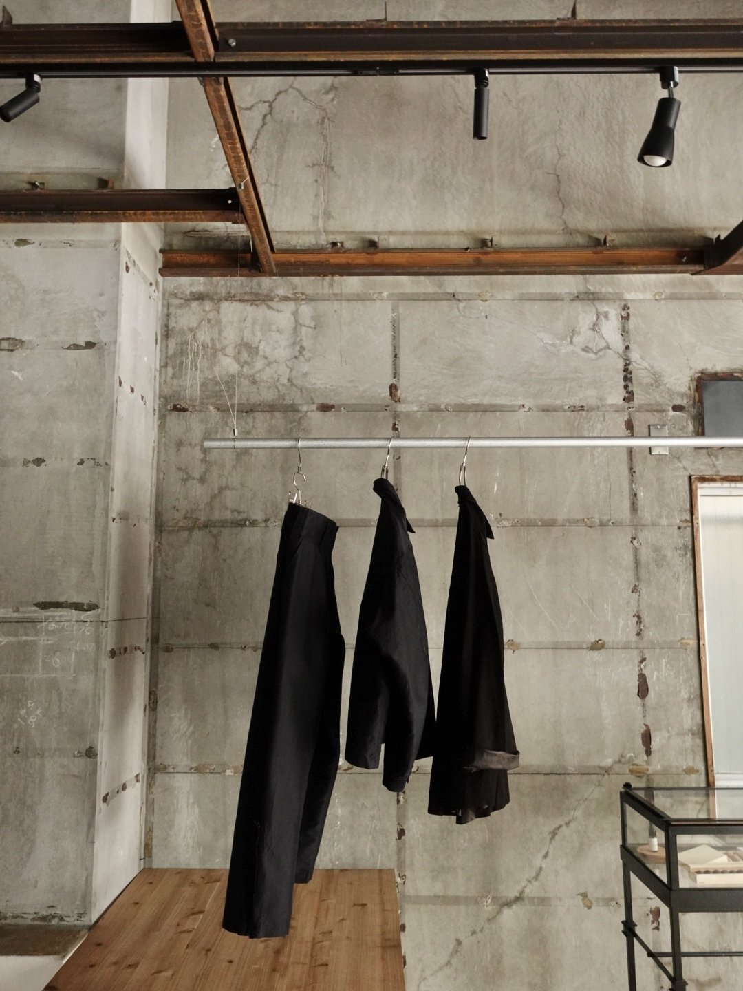 barbell object case05 delivery03｜西田 新大