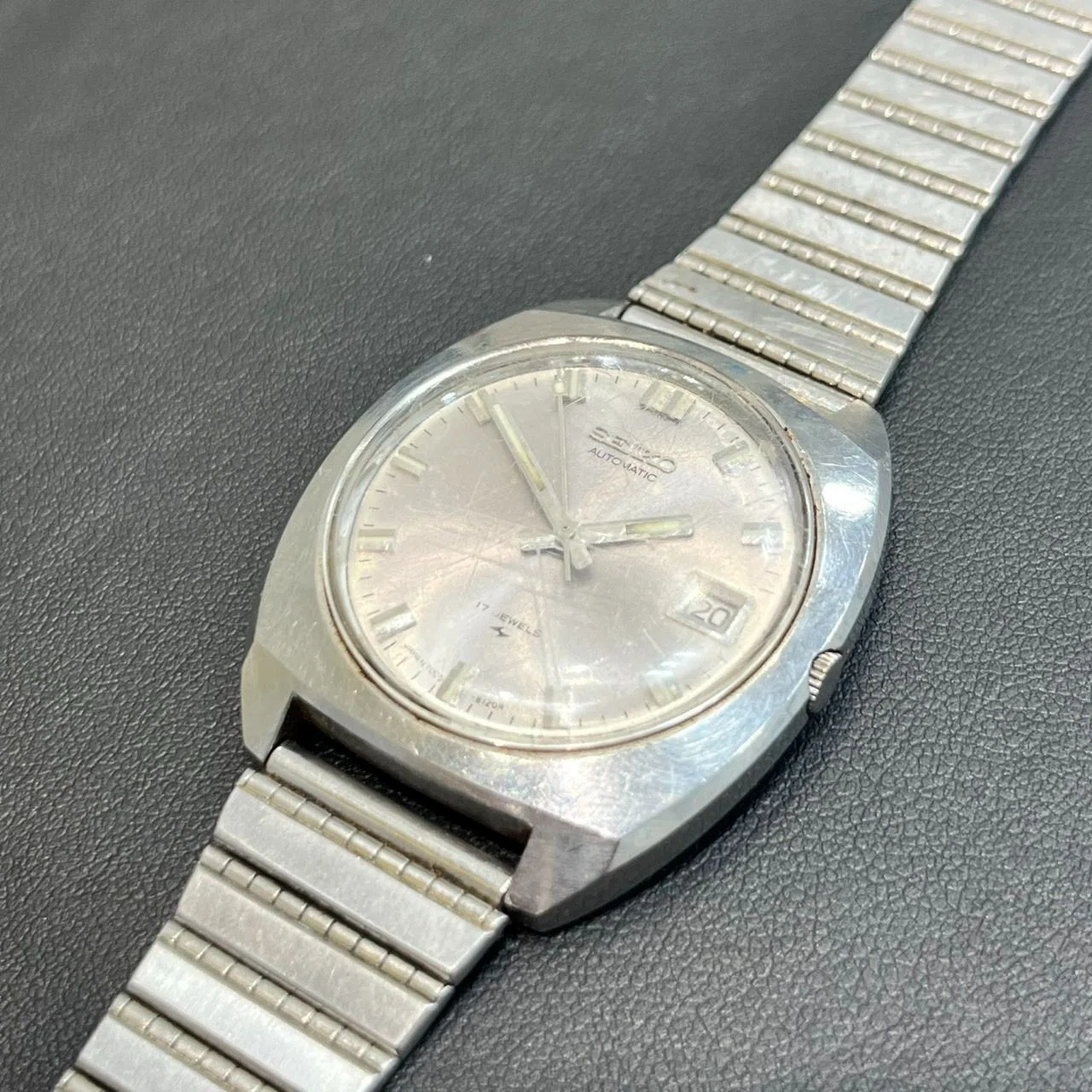 No.330 | Seiko | 7005-8042 | 脱いだら凄すぎというか驚愕な時計｜と