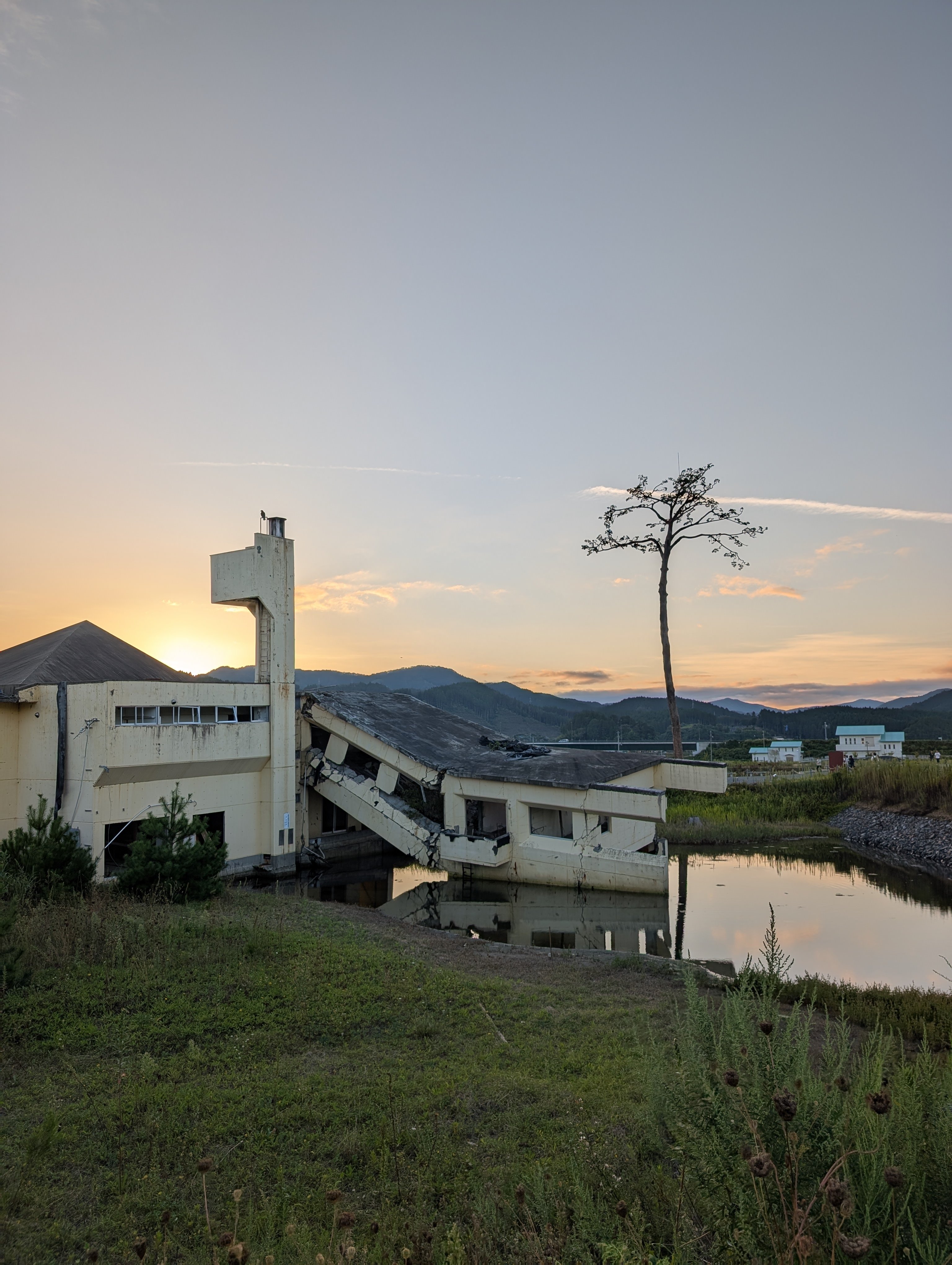 あの日見た町並みを思い出しながら東日本大震災津波伝承館・高田松原