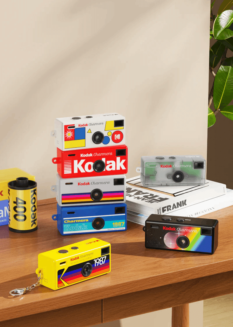 【入手困難品】Kodak Charmera シークレット（スケルトン） Kodak Charmera シークレット スケルトン クリア デジタルカメラ