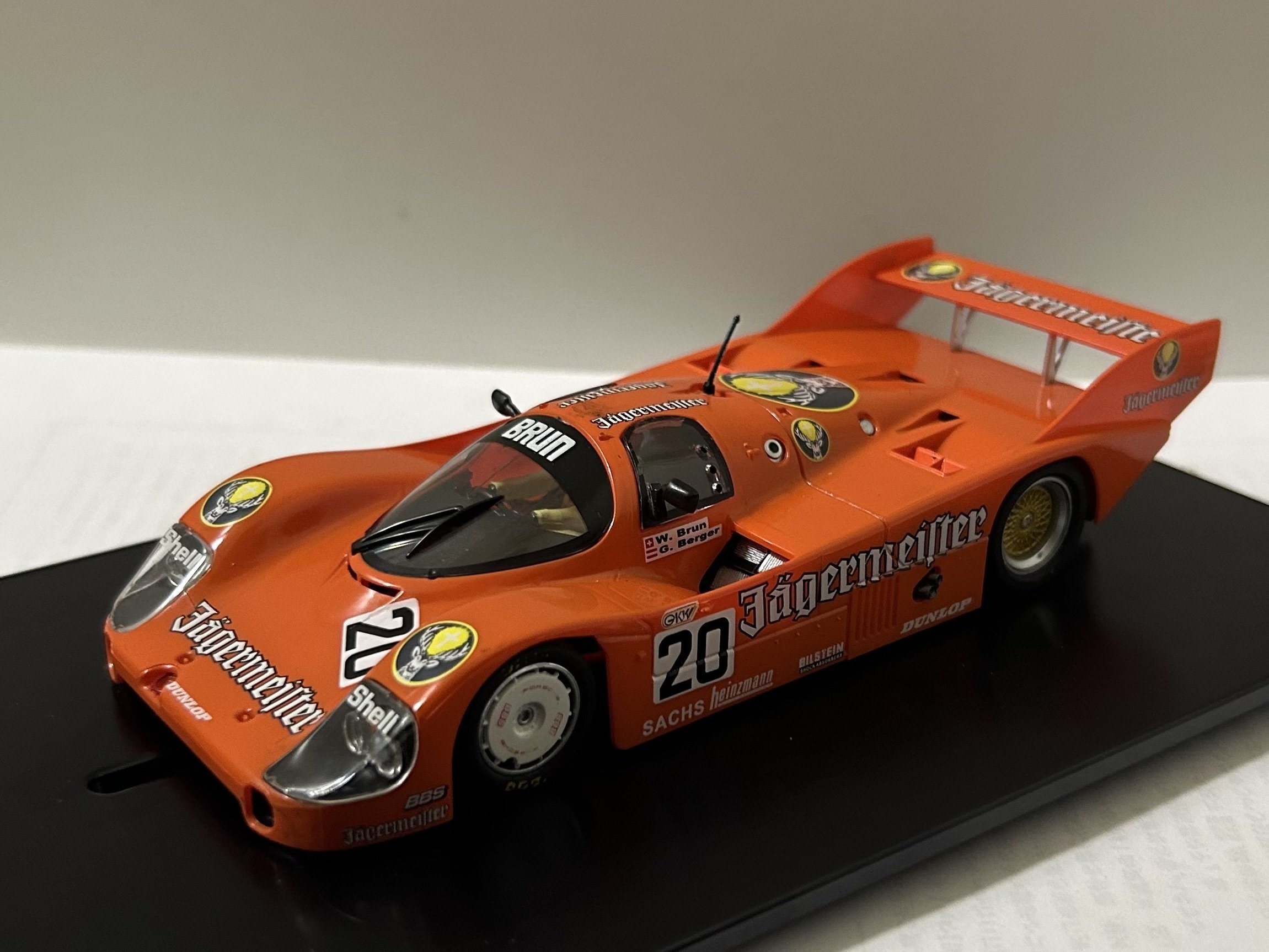 スロットカーレビュー] Slot.it Porsche 956-106 KH 