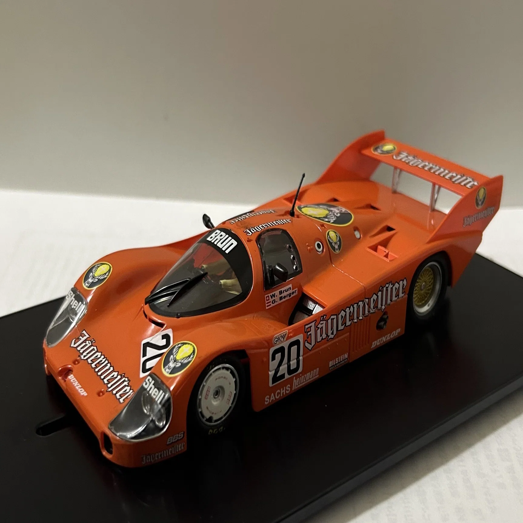 スロットカーレビュー] Slot.it Porsche 956-106 KH 