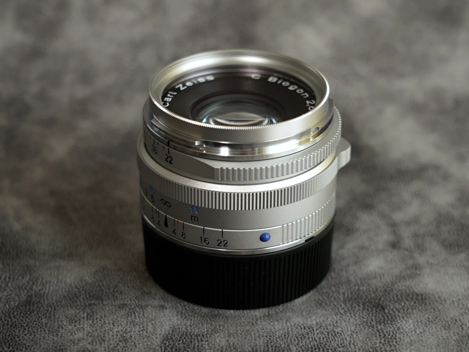 40．思い入れのビオゴン CARL ZEISS C BIOGON T* 2,8/35 ZM＜レンズ