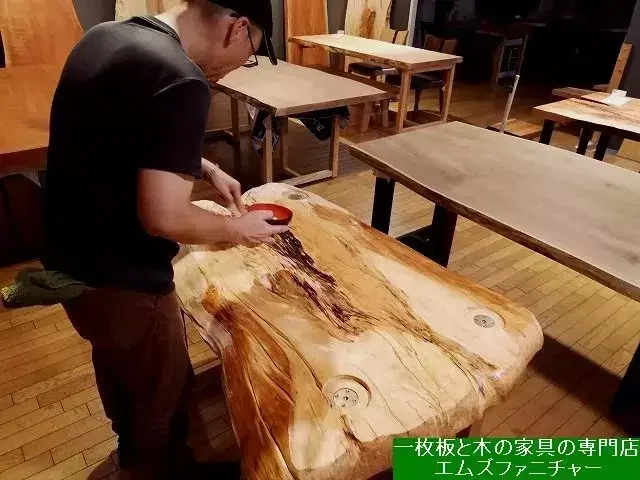 149,衝立をリメイクして、リビングテーブルへ。｜一枚板と木の家具の 