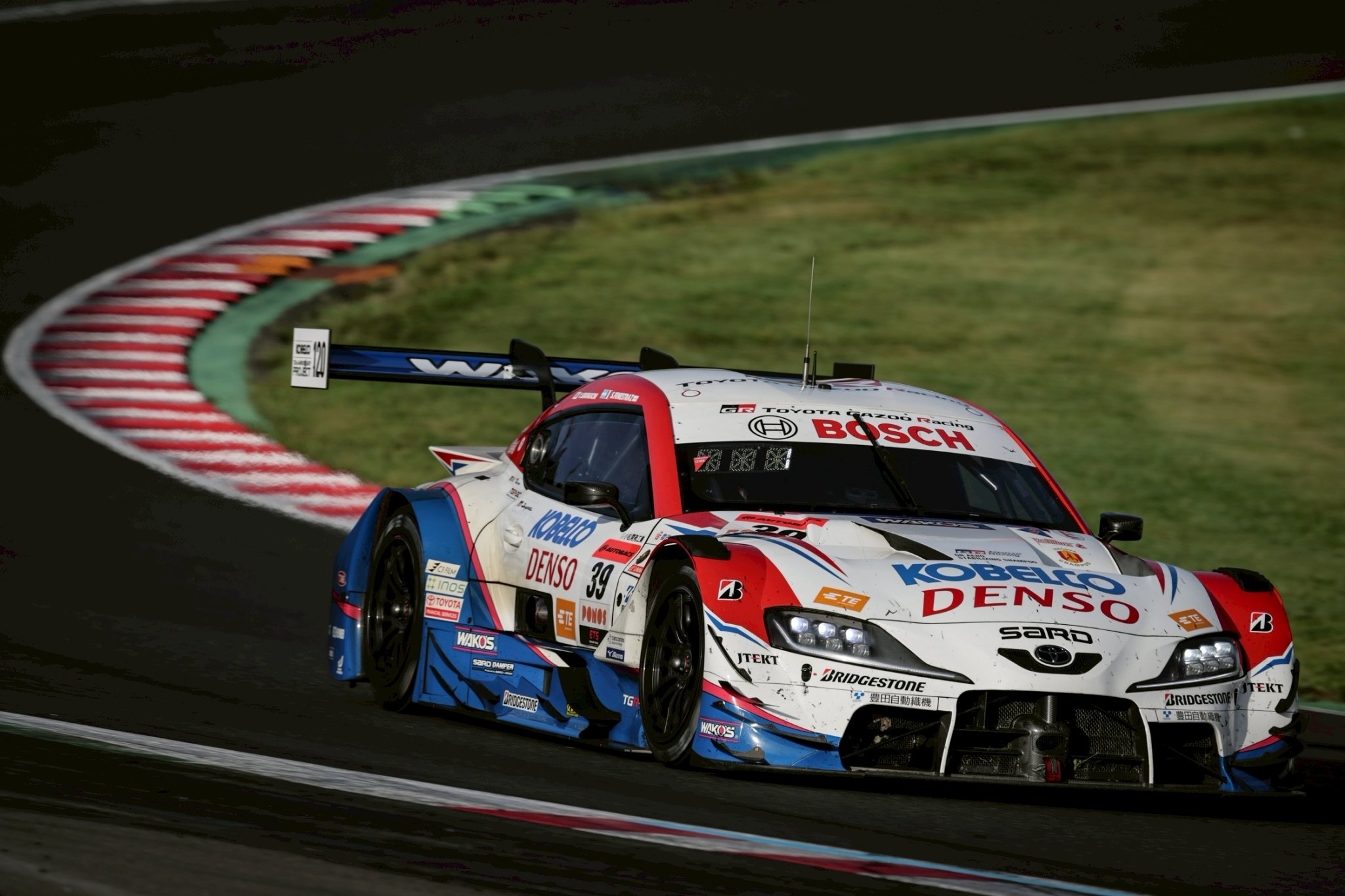 SUGOで#24リアライズZが最終周に大逆転！｜モタスポ！Park