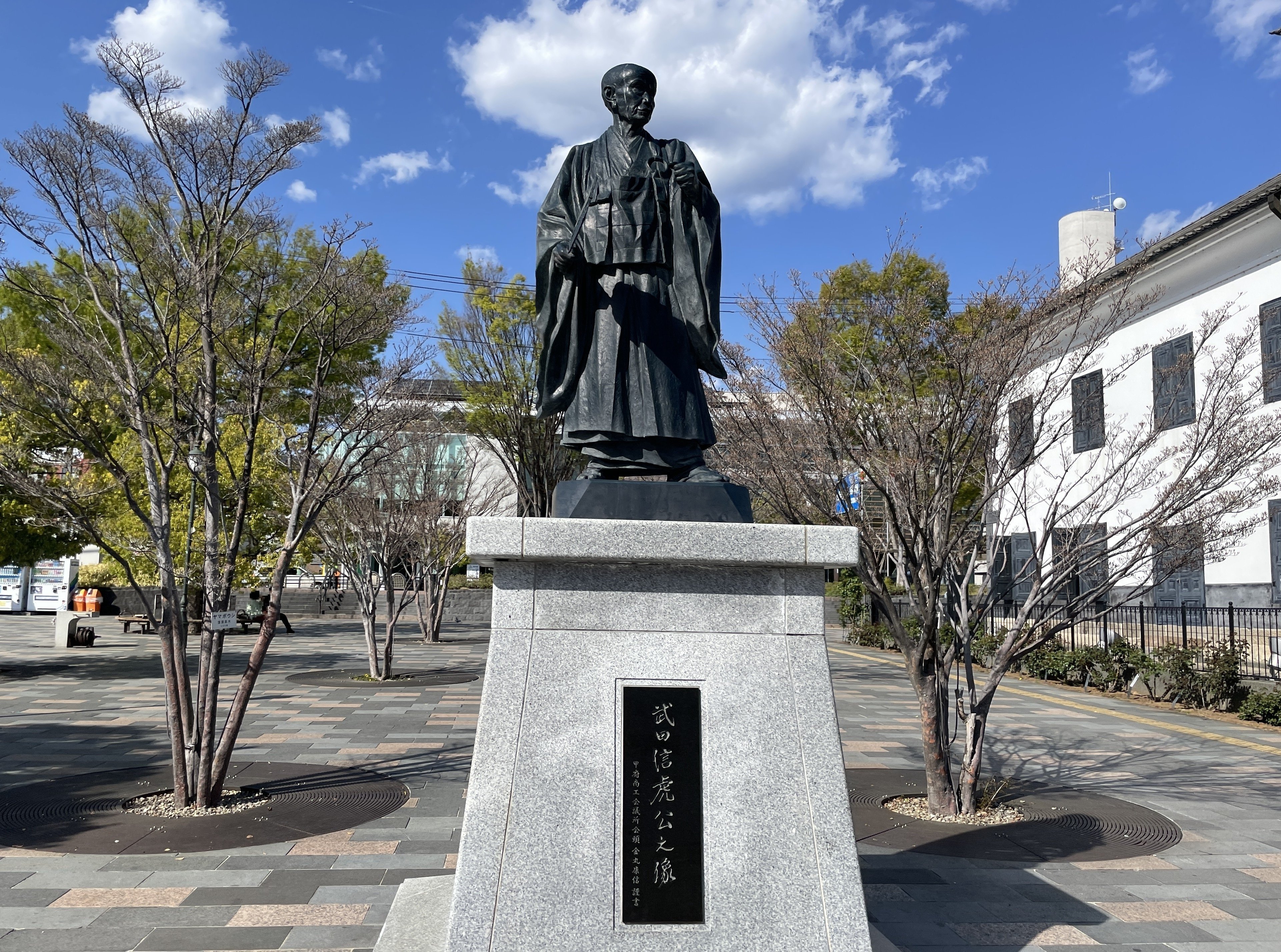 400年続いた名門にピリオド：武田勝頼【山梨県立博物館・景徳院