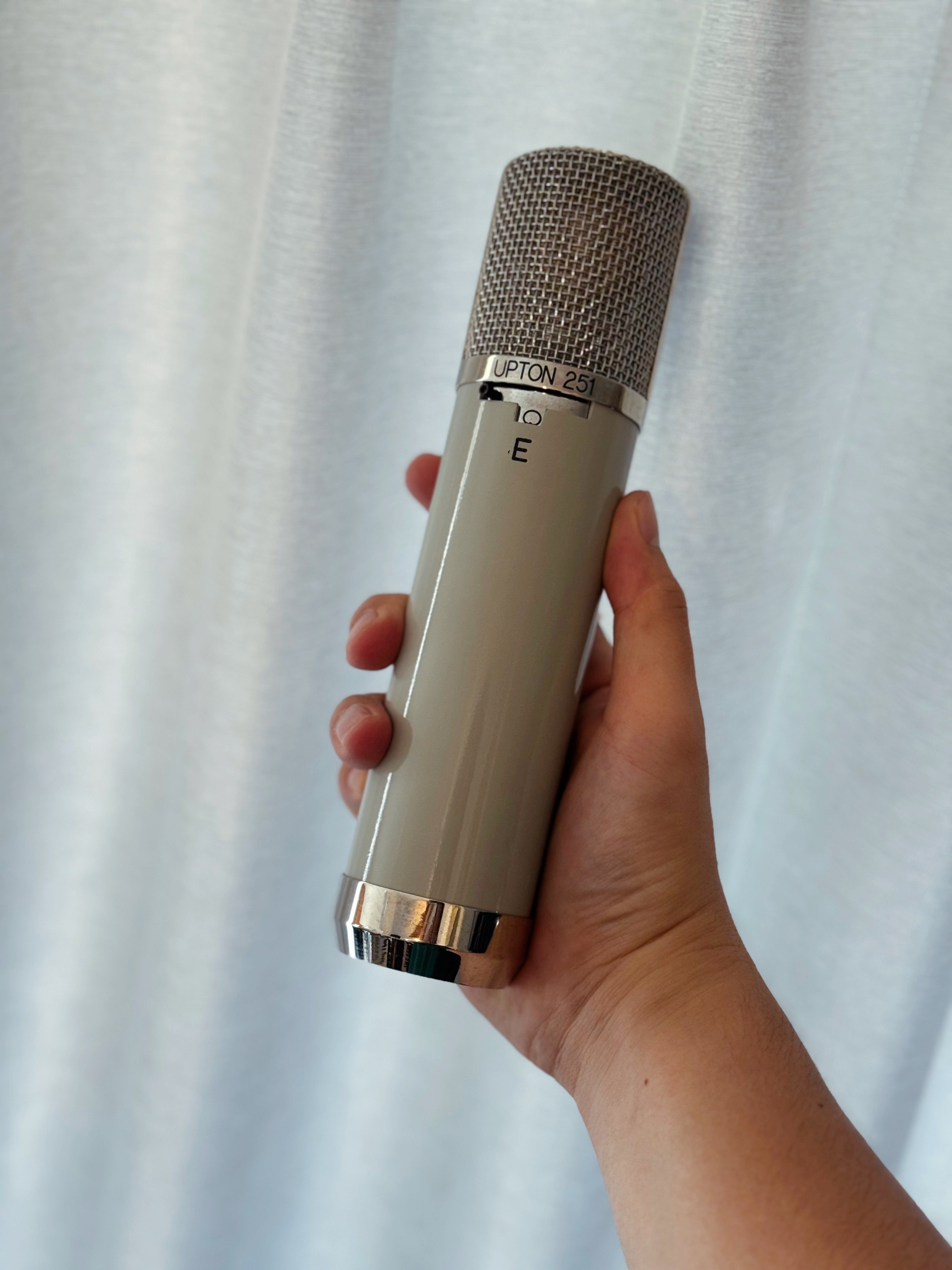 Upton Microphone 251 中古　国内正規品 upton-251_76060_1_1.jpg?