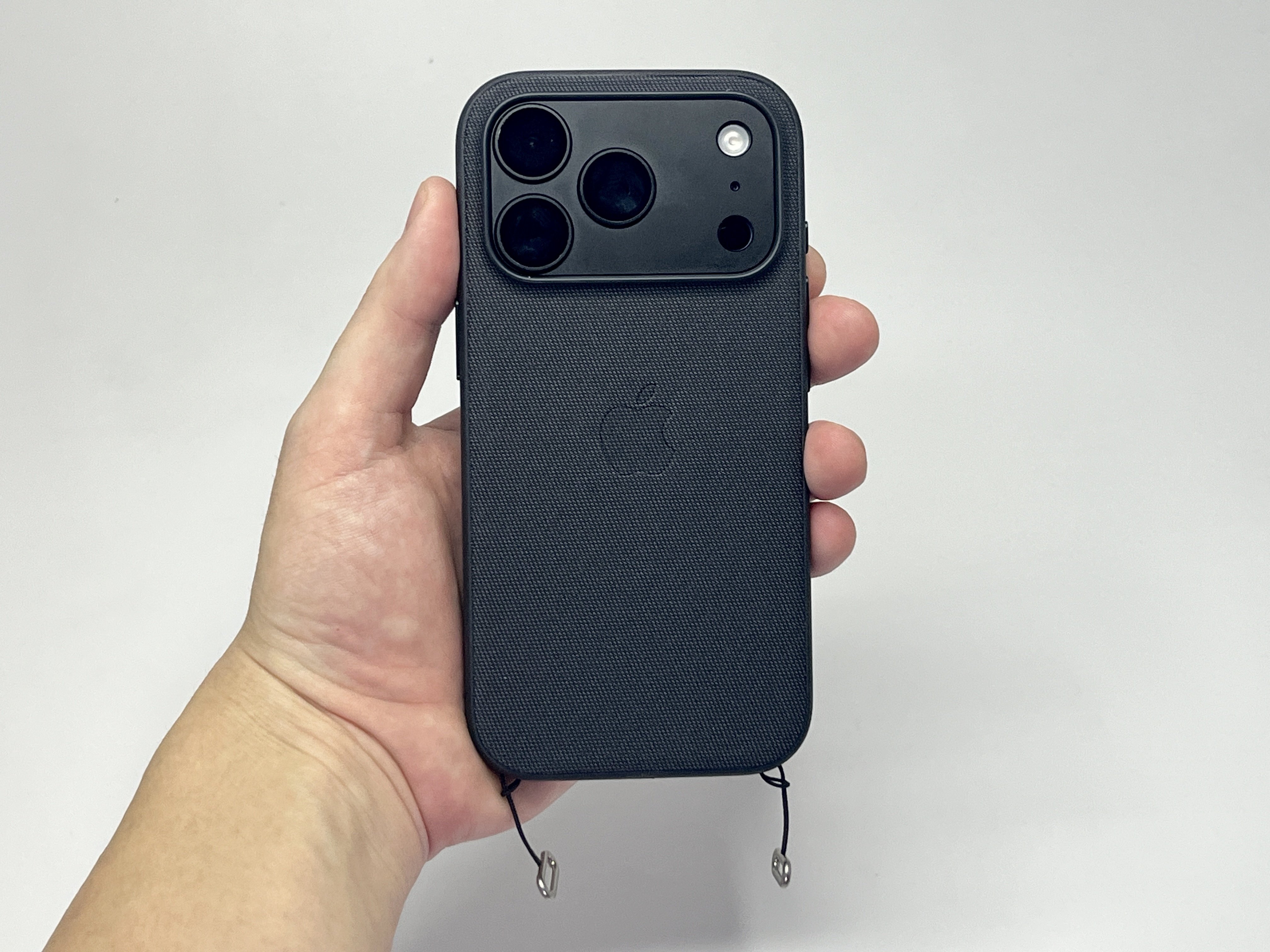 Apple純正クロスボディストラップを買って後悔した理由｜KuroBox