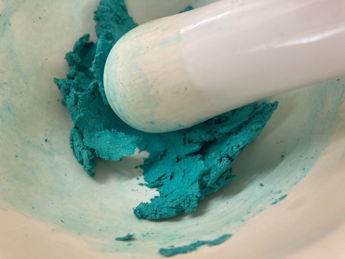 線香の生産量日本一を誇る淡路島で、オリジナルお香づくりを体験してきた。