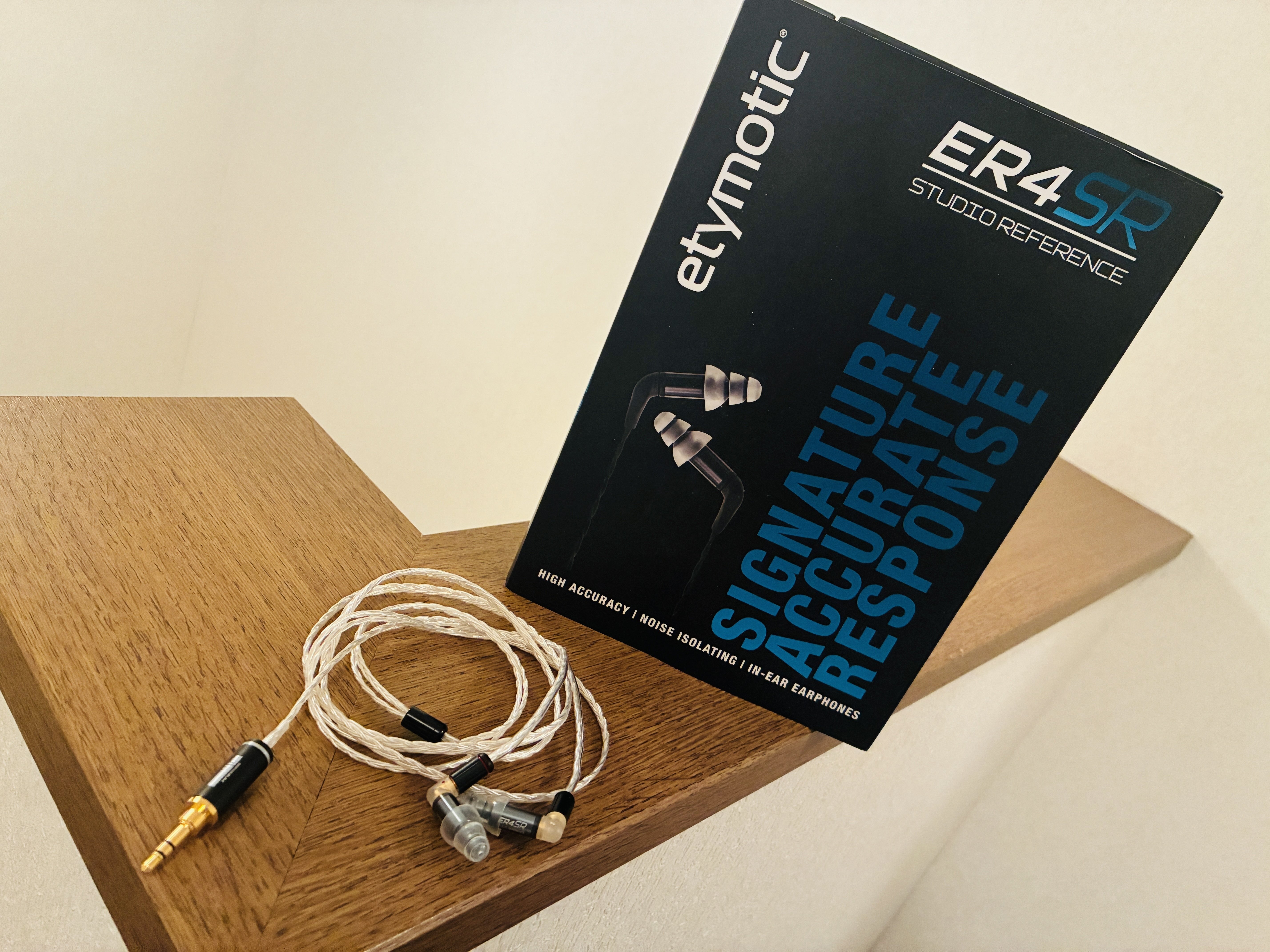 Etymotic Research ER4SR イヤホン 有線 ERシリーズ】Etymotic フラットレスポンス有線イヤホン（1