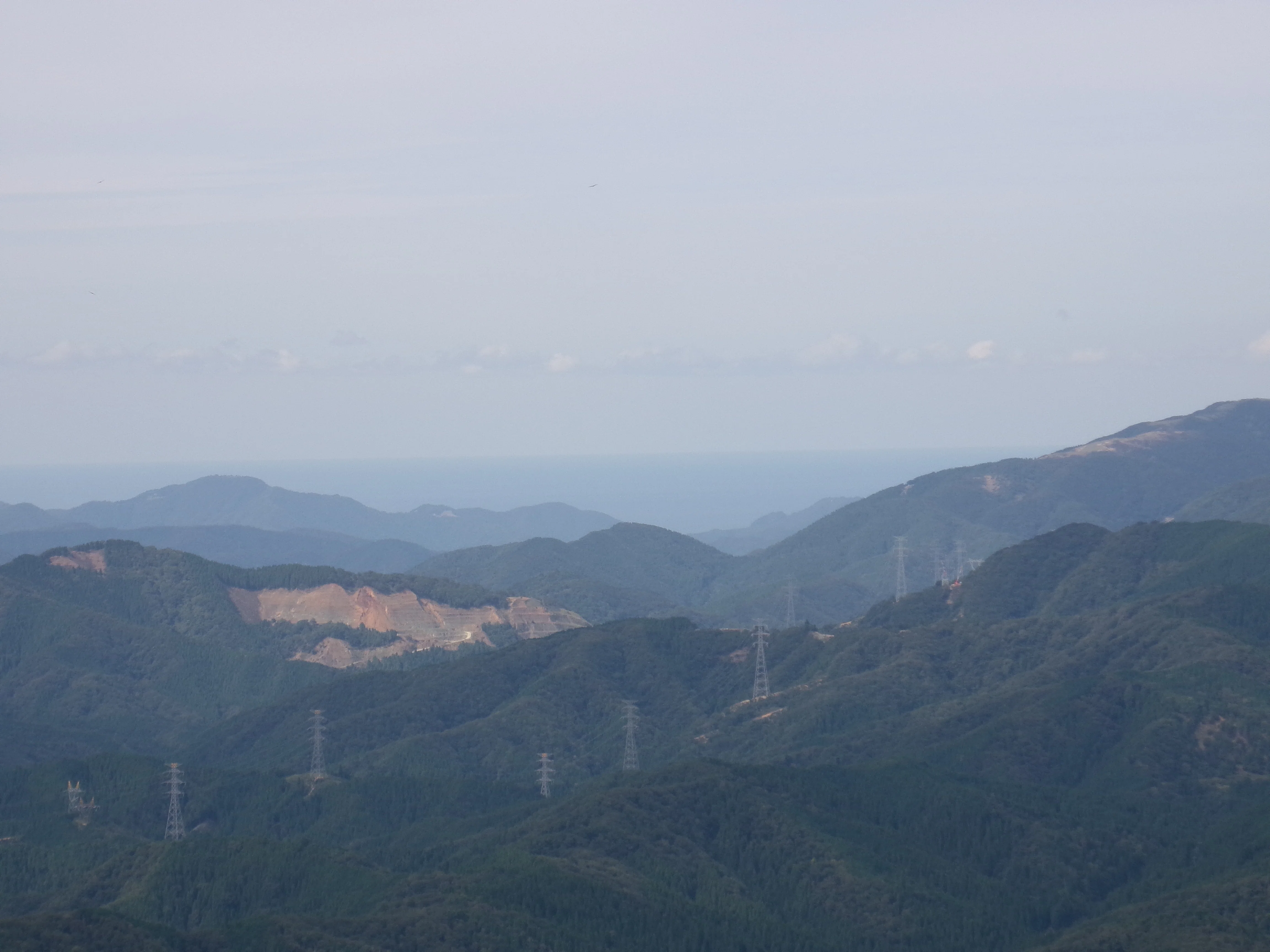 蛇谷ヶ峰からの360°の大展望 琵琶湖の向こうに伊吹山、湖北の山々と