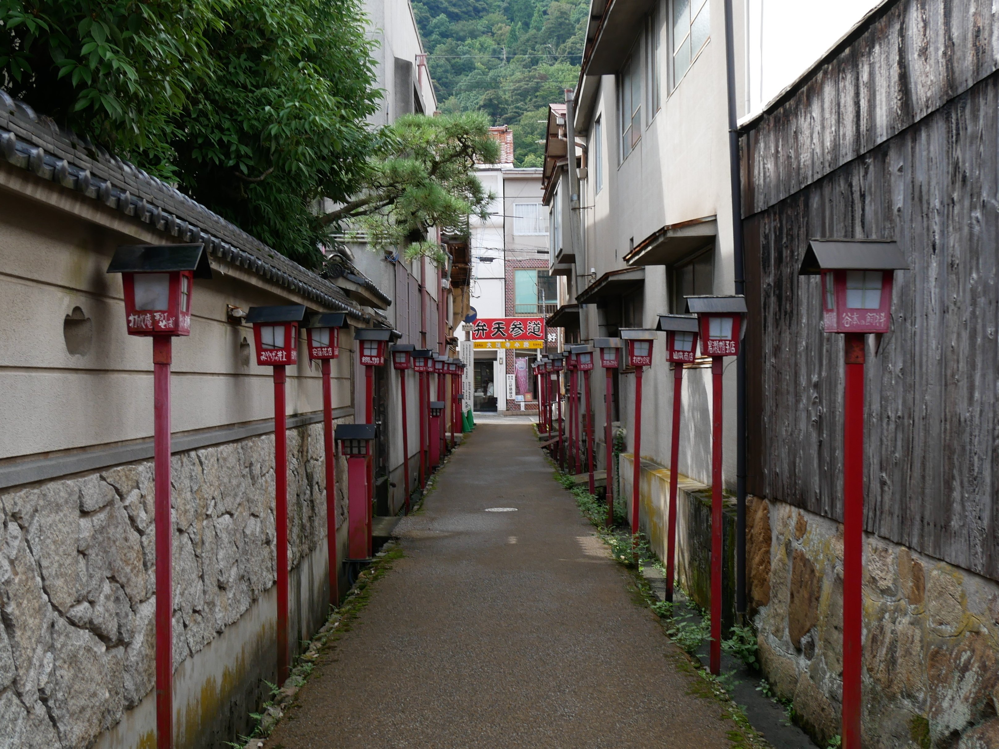 616 白壁土蔵だけじゃない・鳥取県倉吉の街並みを歩く｜ミヤコカエデ