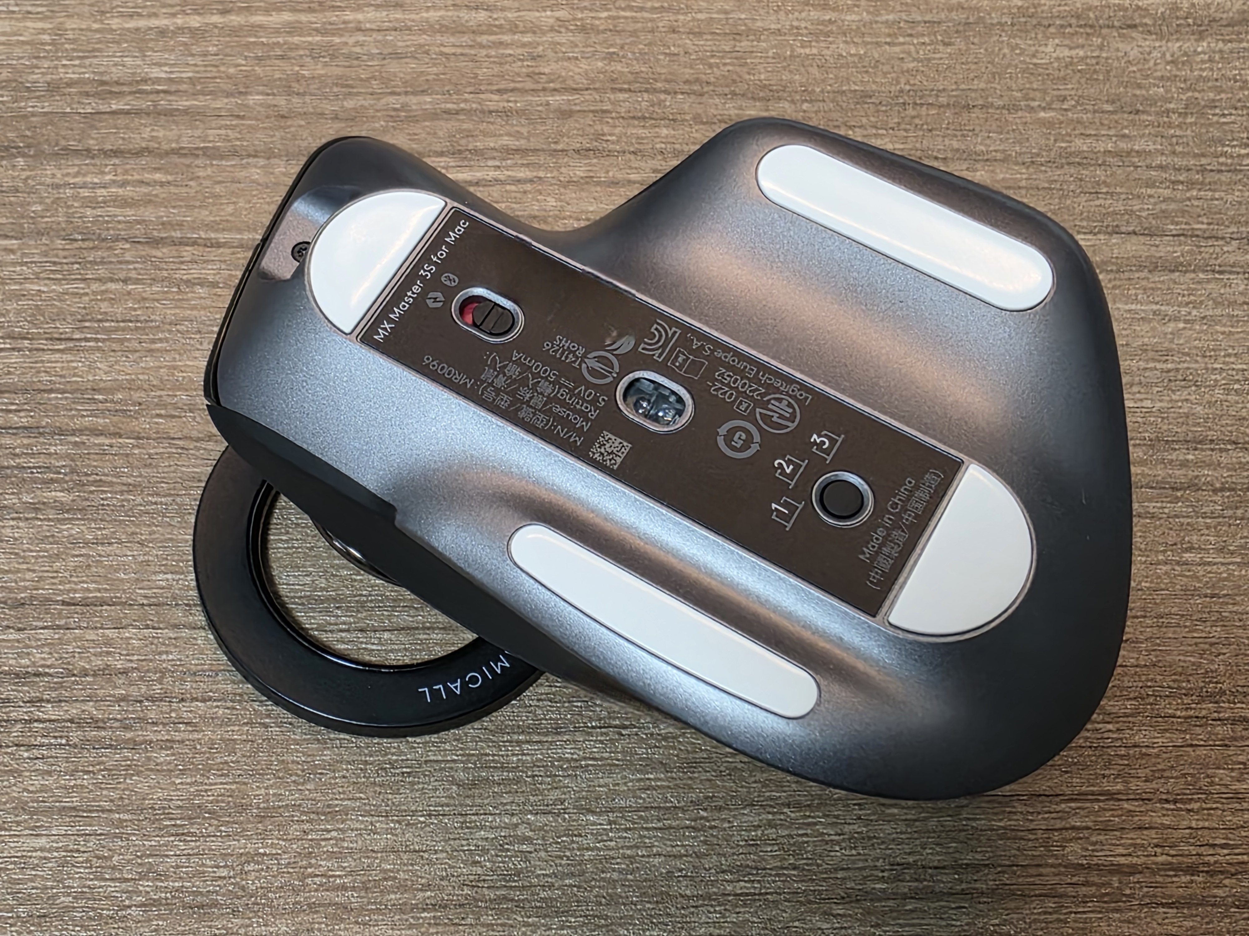 MX Master 3 for Mac 新品静音ボタン・新品ソール交換済 もっと早く替えればよかった！マウスソール交換で MX MASTER が
