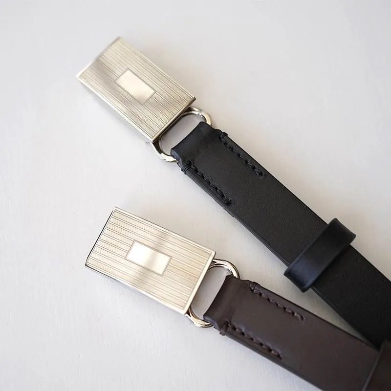 ラスト各1本。AURALEEが手掛ける、レザーベルト ― SLIDE BUCKLE