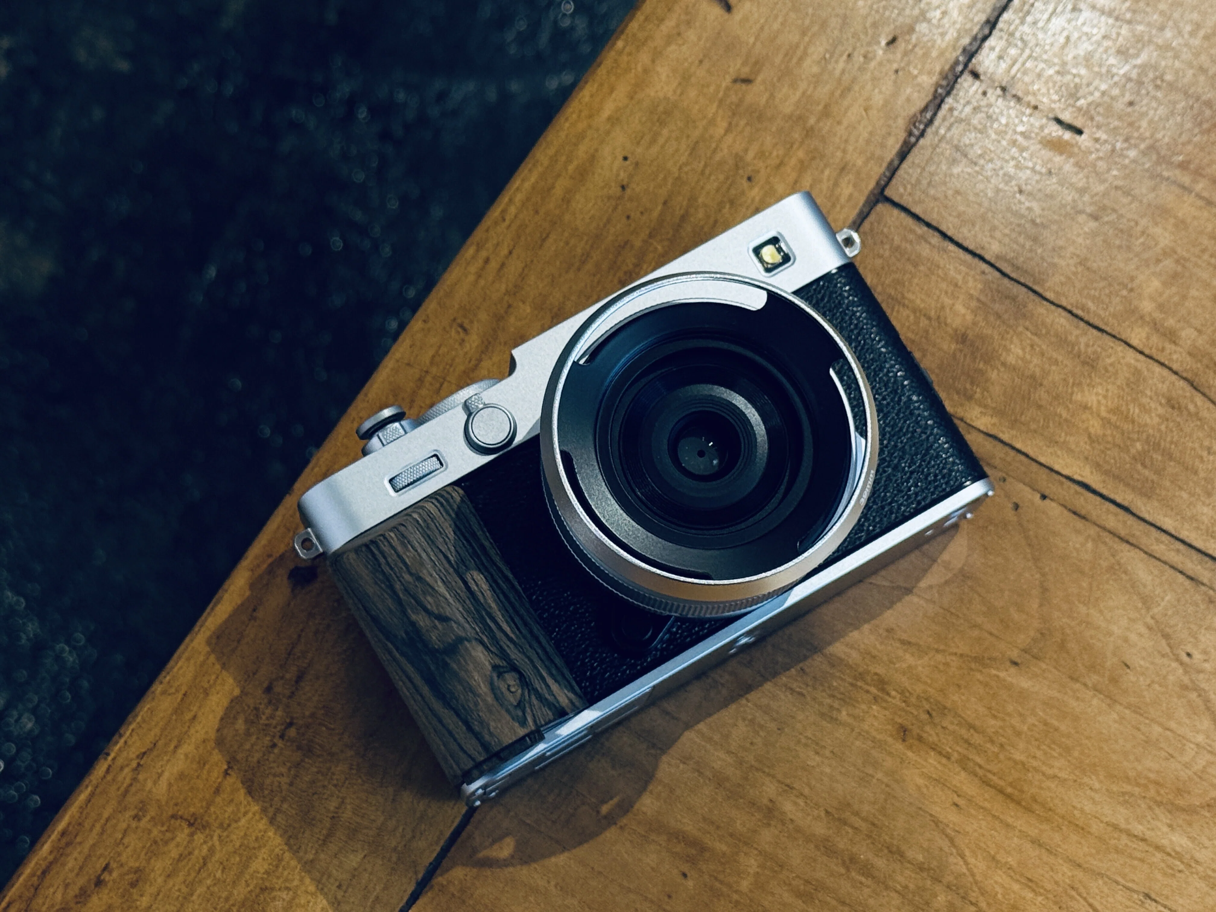 X-E5はスペック以前にモノとして愛せるカメラだ｜魚住謙介（ ULYSSESと