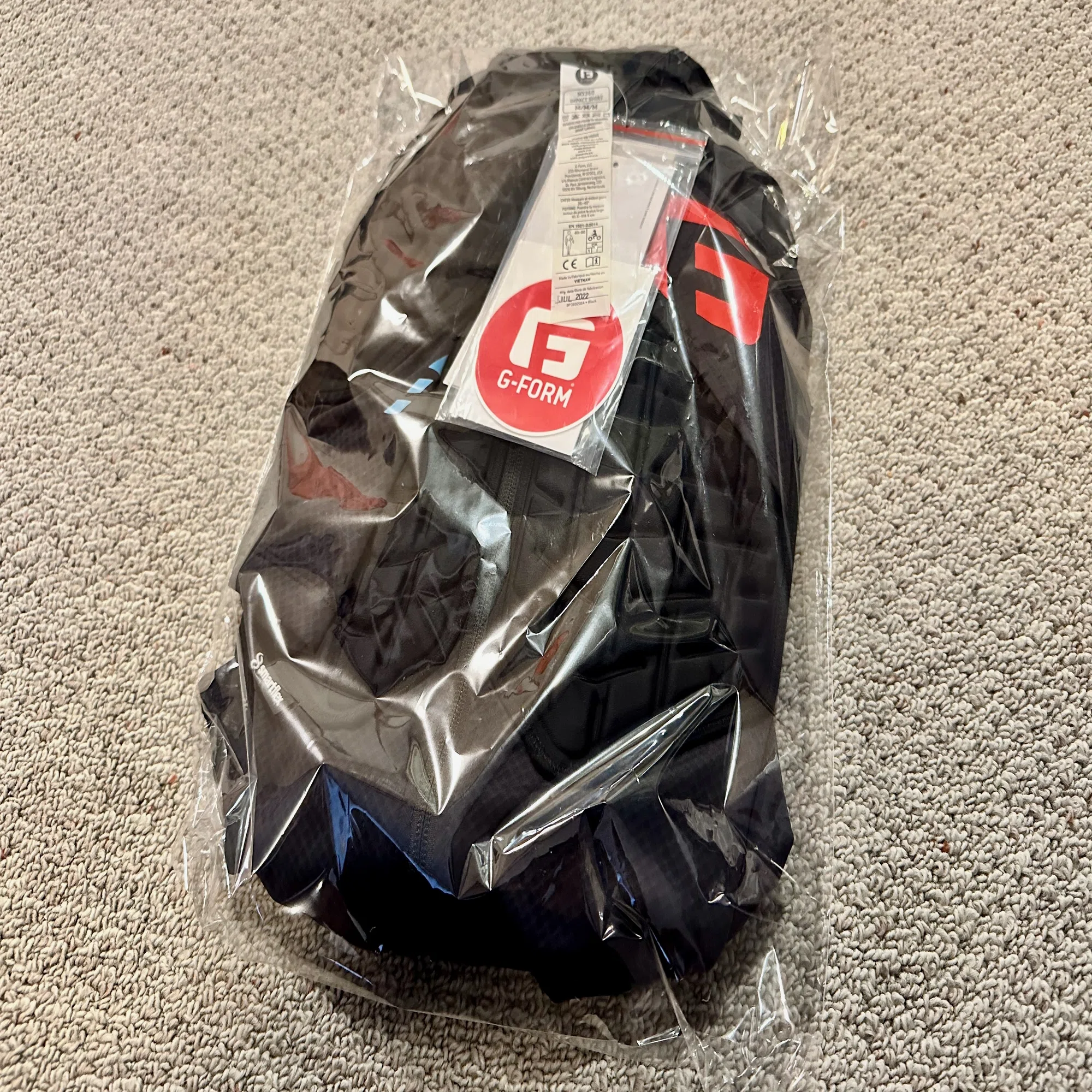 スノボの怪我予防にG-form MX360 IMPACT SHIRT！｜NEO TOKYO TV